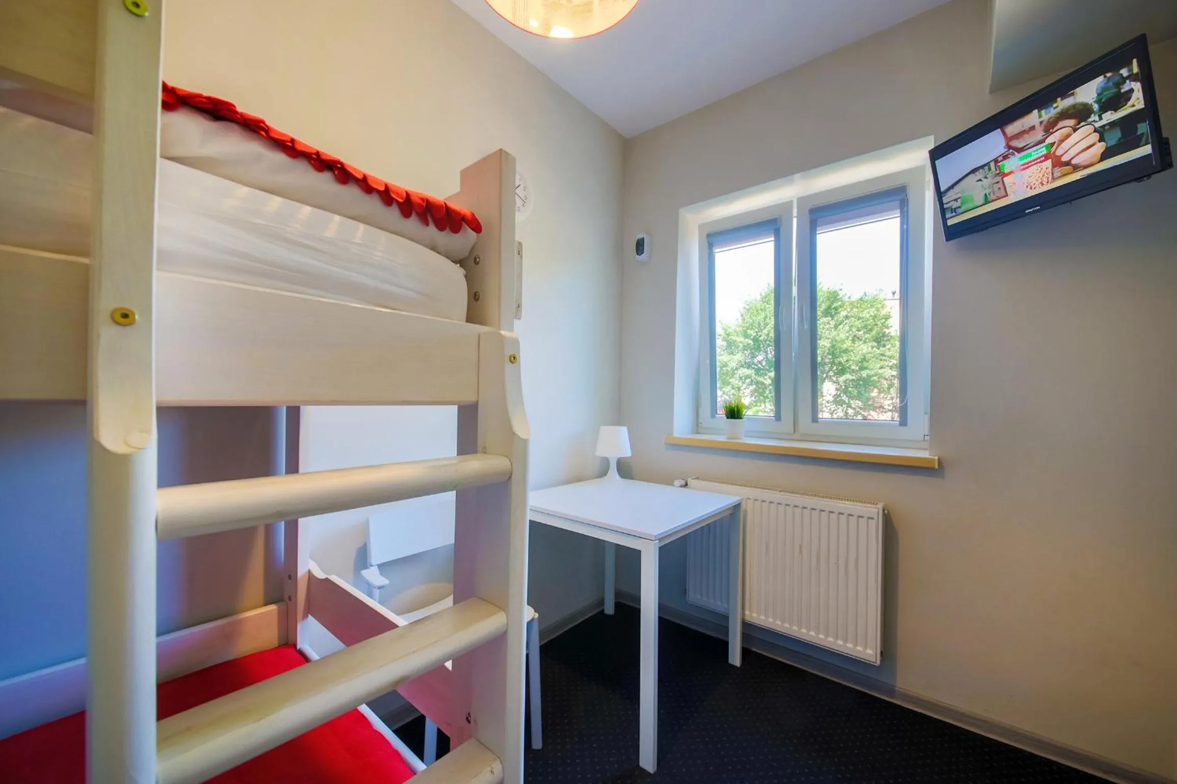 bunk bed, Bed in B&M Guesthouse