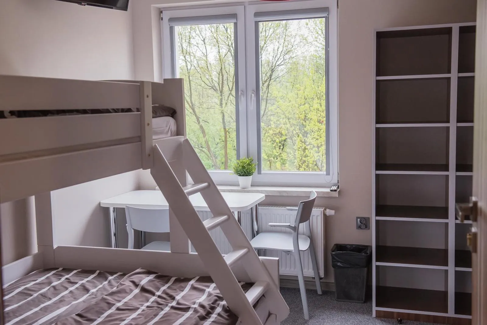 Photo of the whole room in B&M Guesthouse