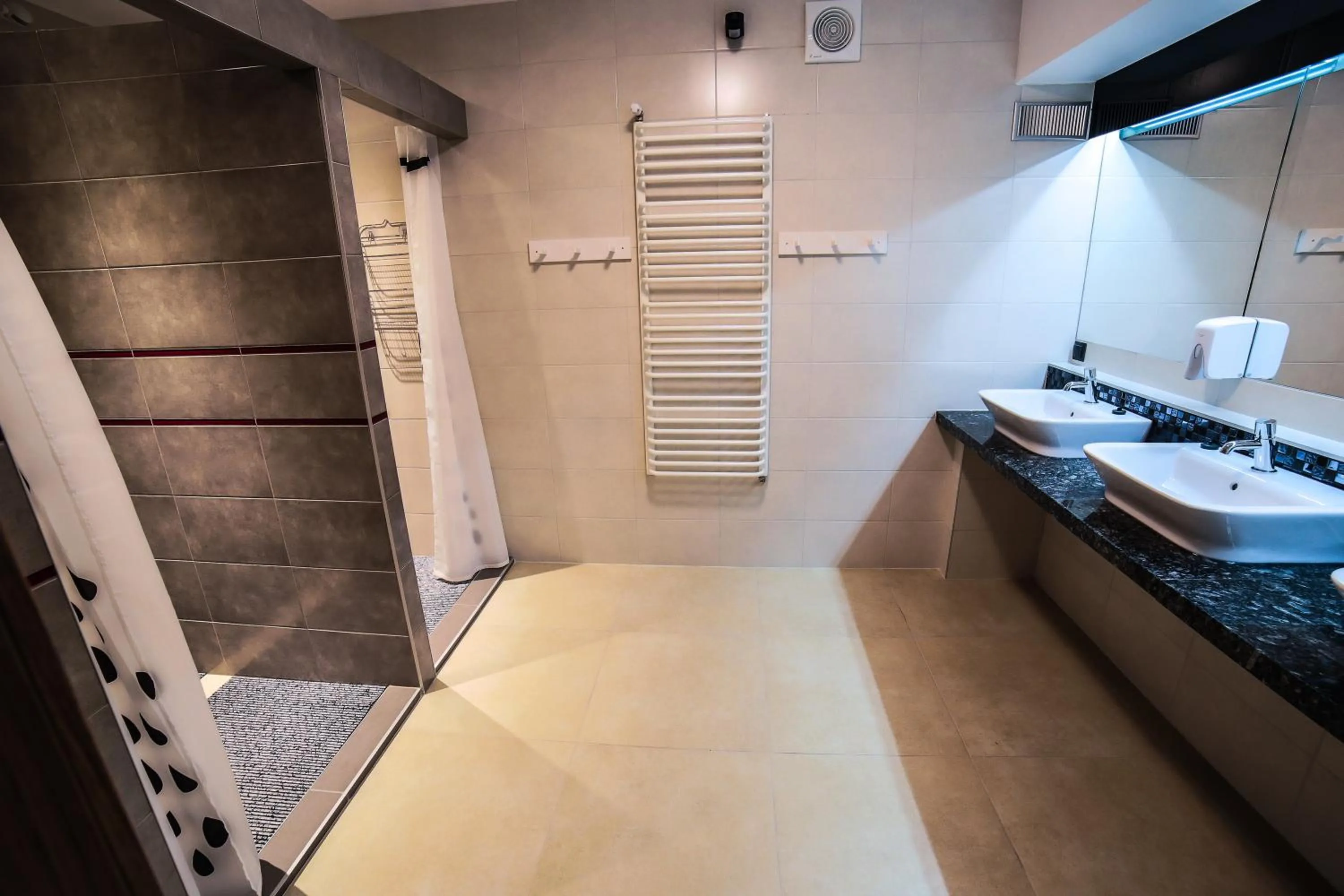 Bathroom in B&M Guesthouse