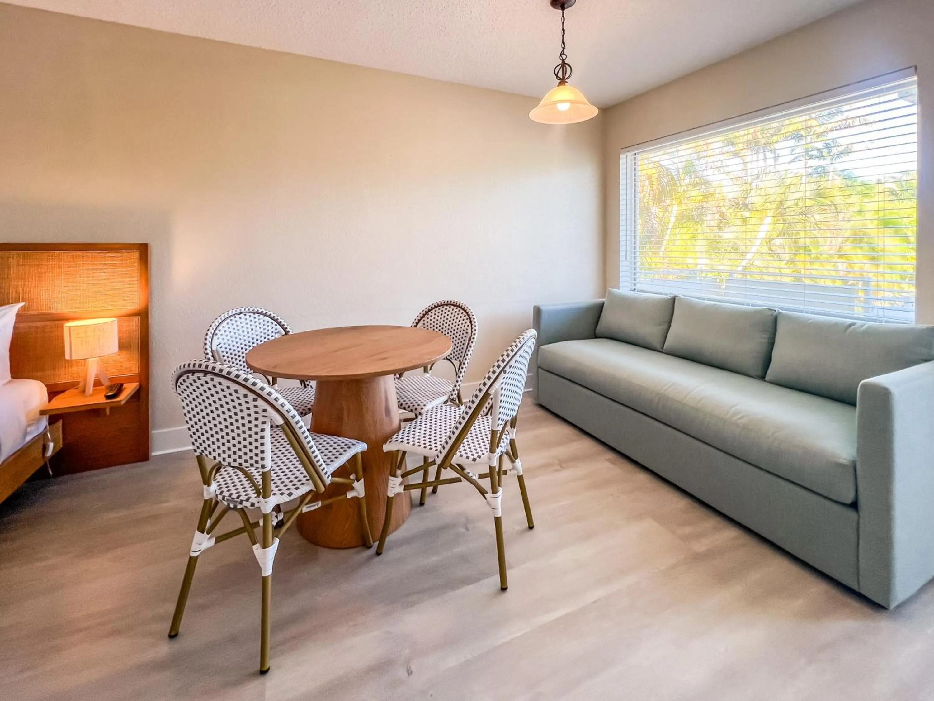 Living room in Ocean Lodge