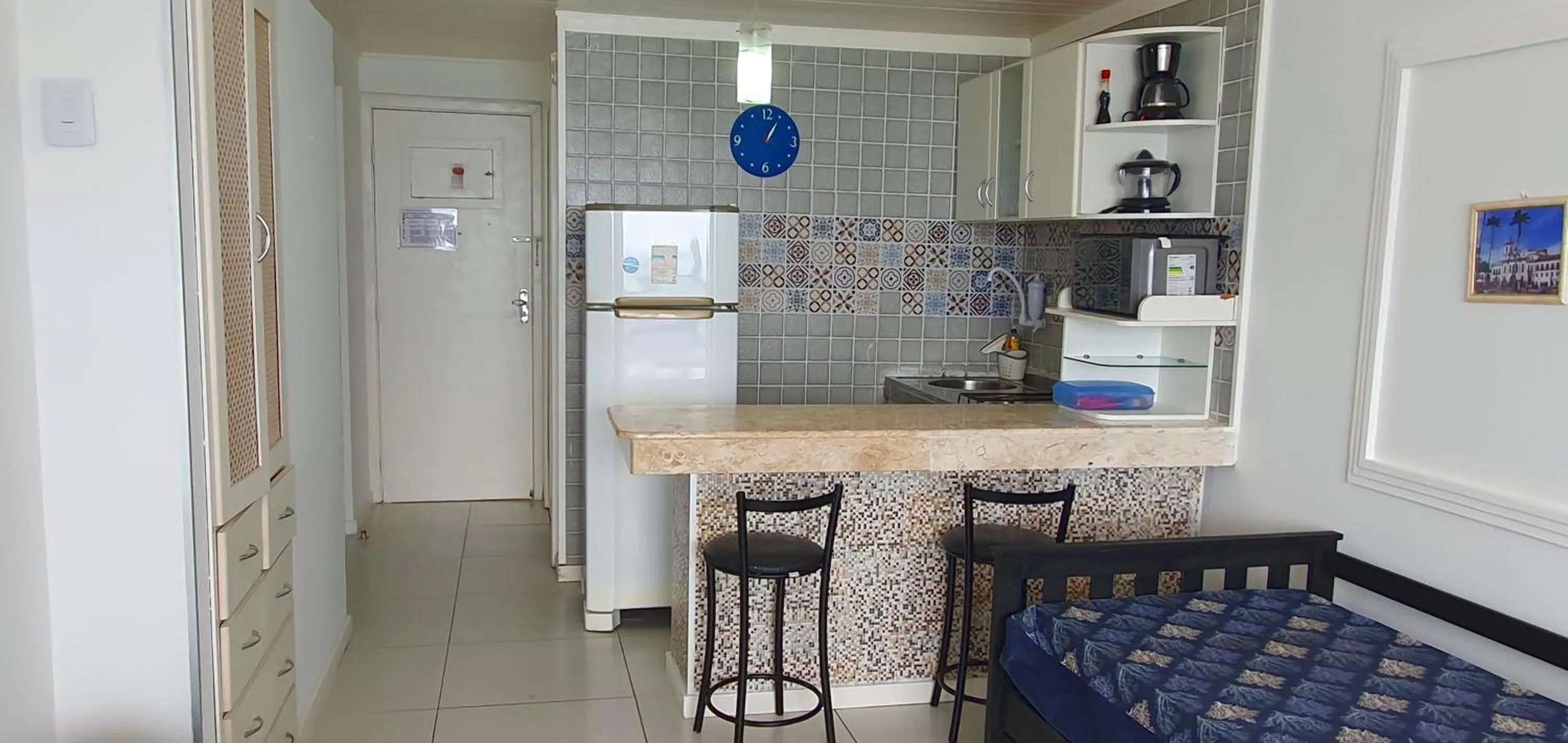Kitchen or kitchenette in Farol Barra Flat