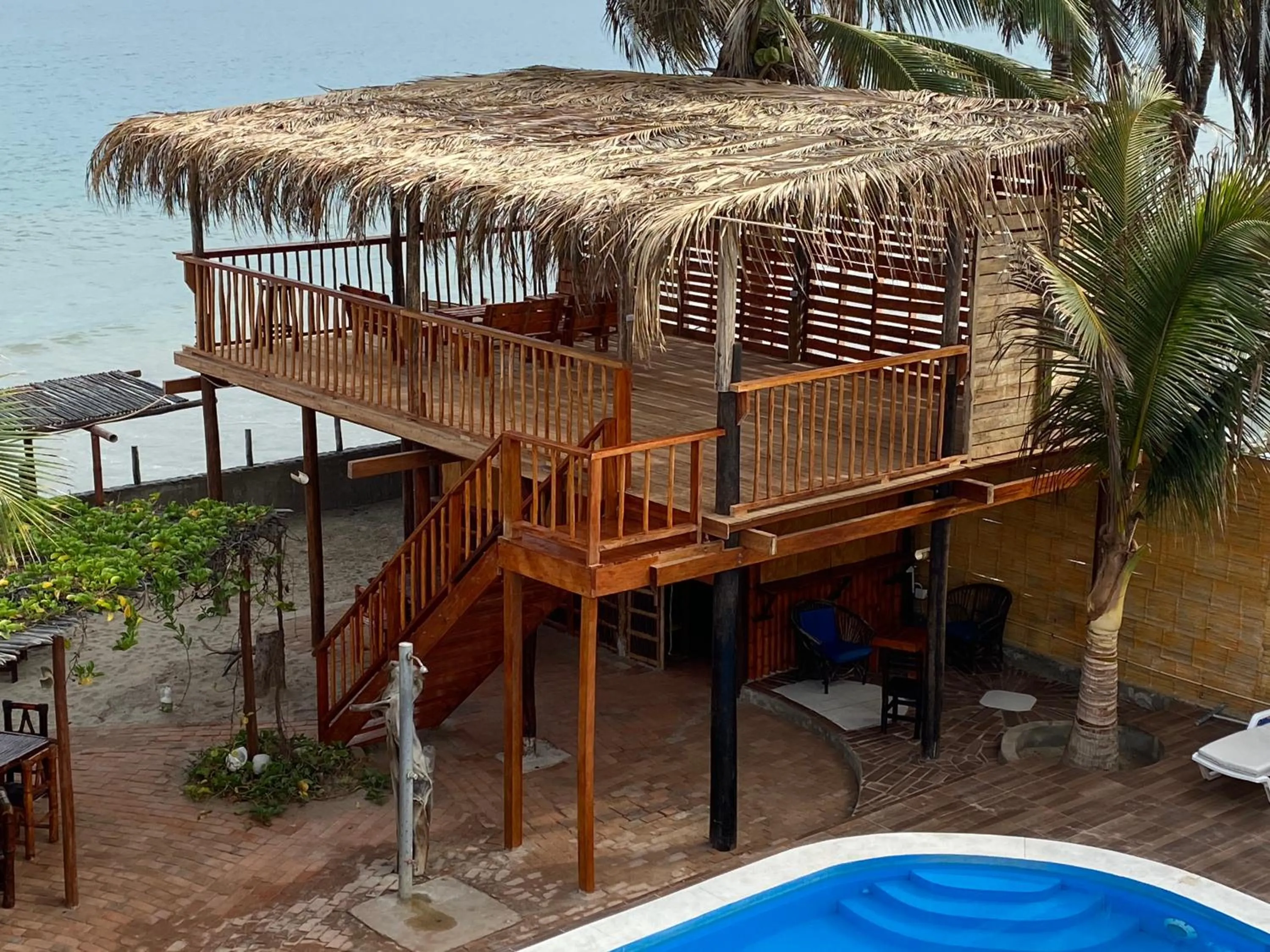 Restaurant/places to eat in Blue Ocean