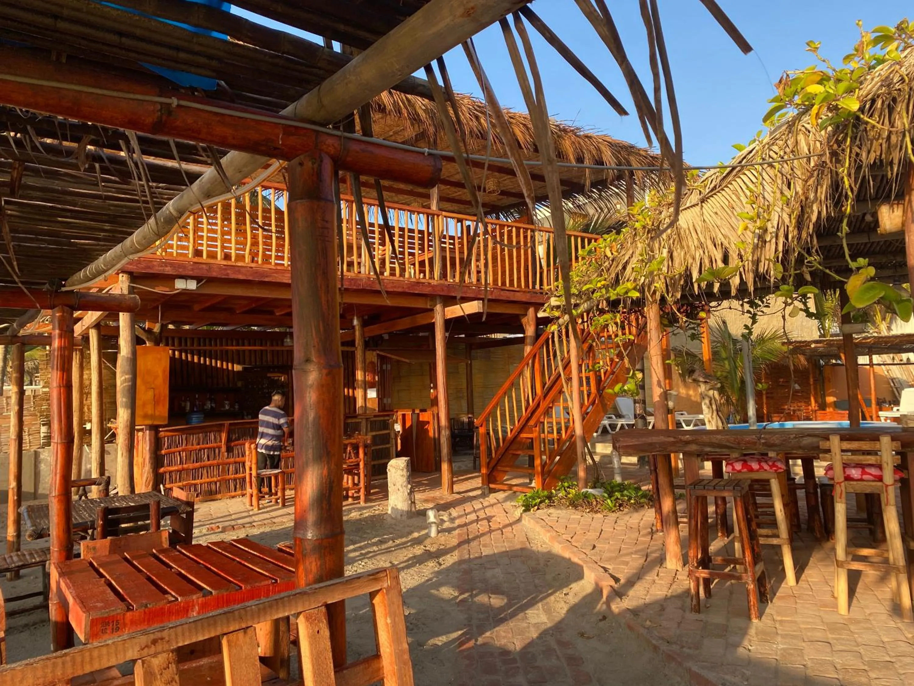 Restaurant/places to eat in Blue Ocean