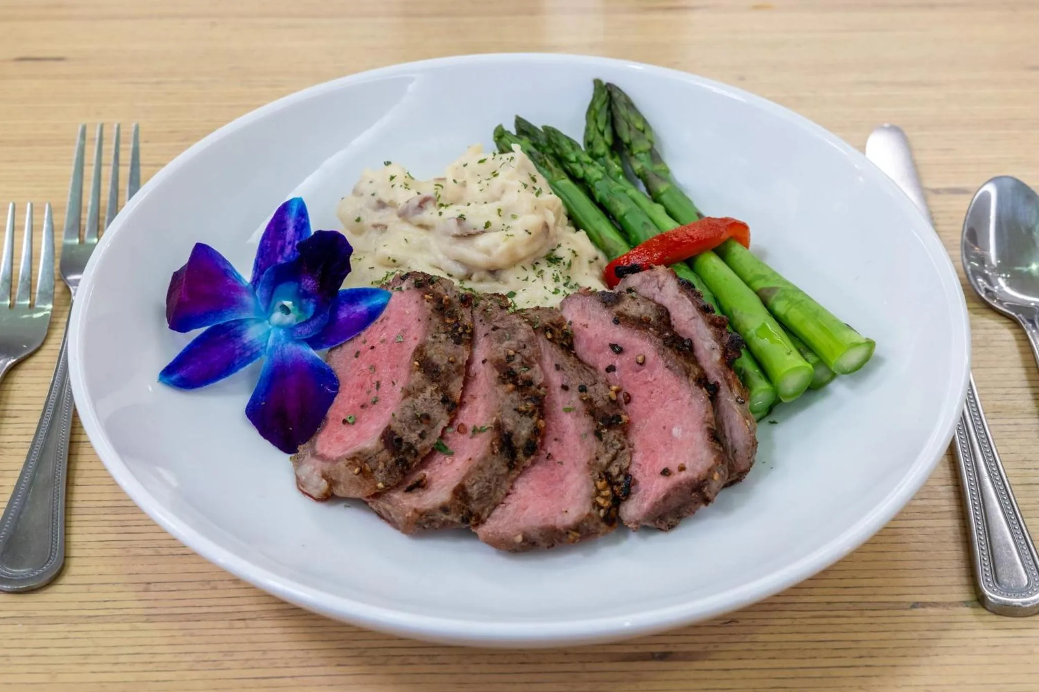 Meeting/conference room in Holiday Inn Philadelphia South-Swedesboro by IHG