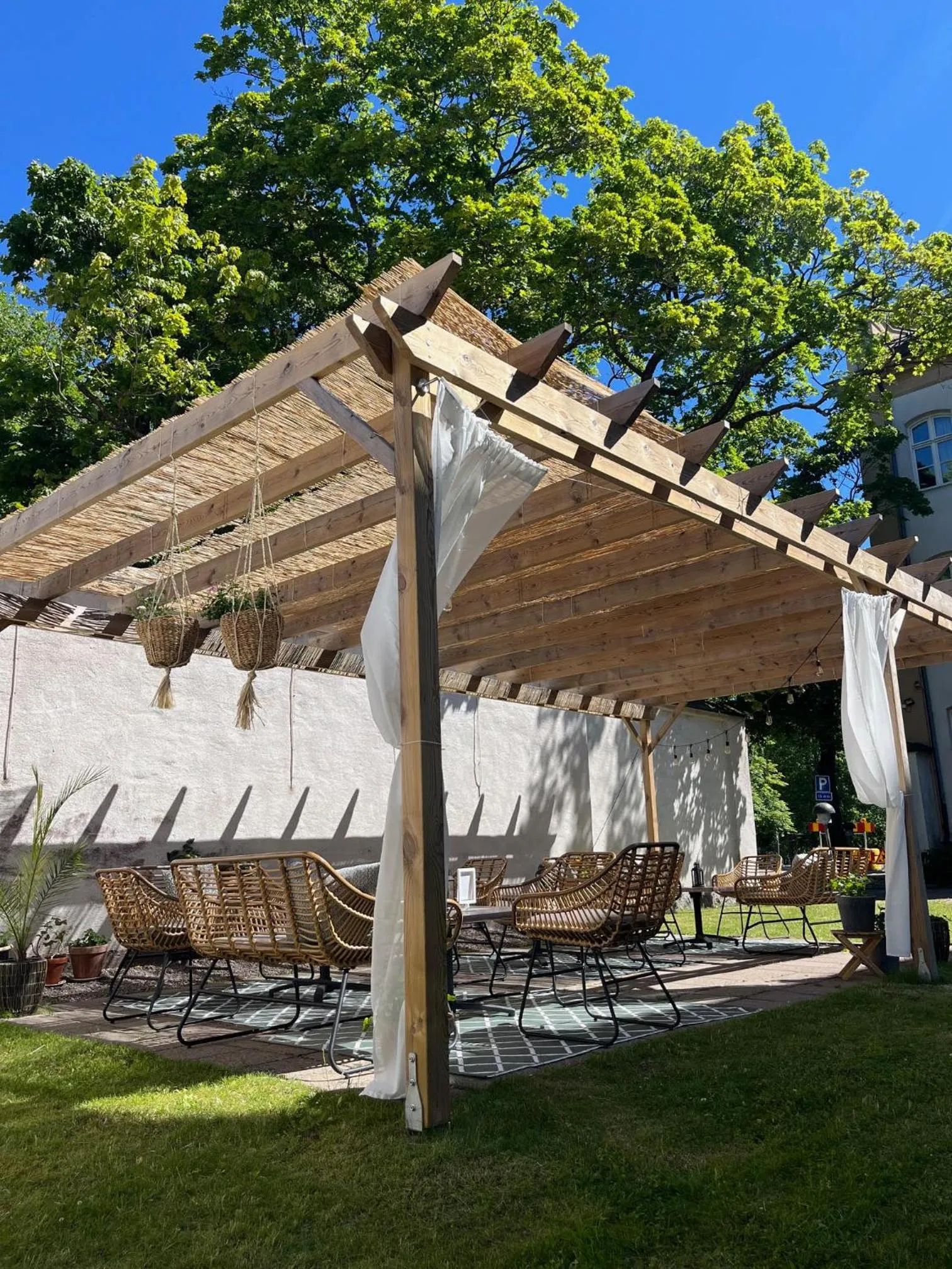 Garden in Home Hotel Bilan