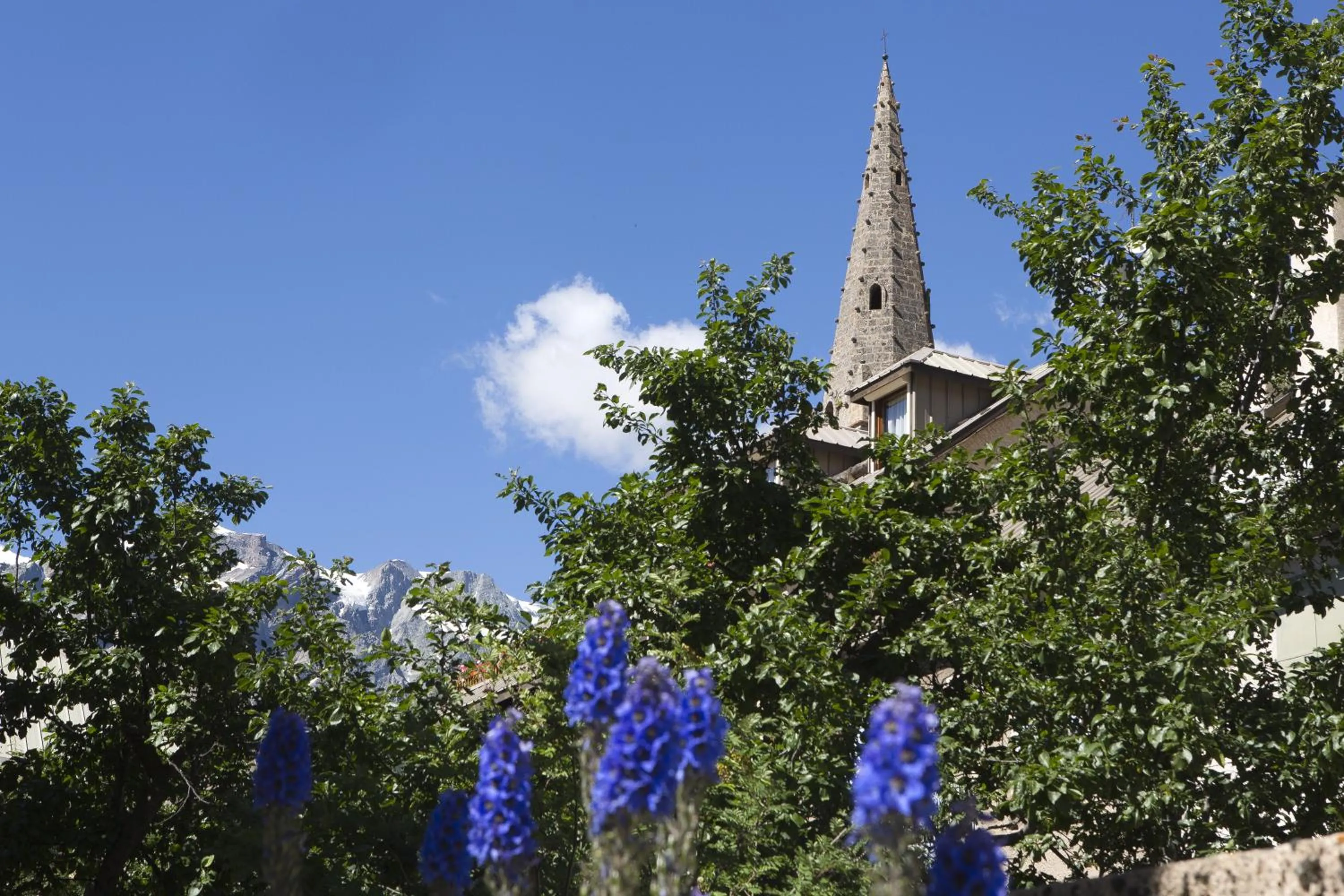 Facade/entrance in L'Auberge du Choucas