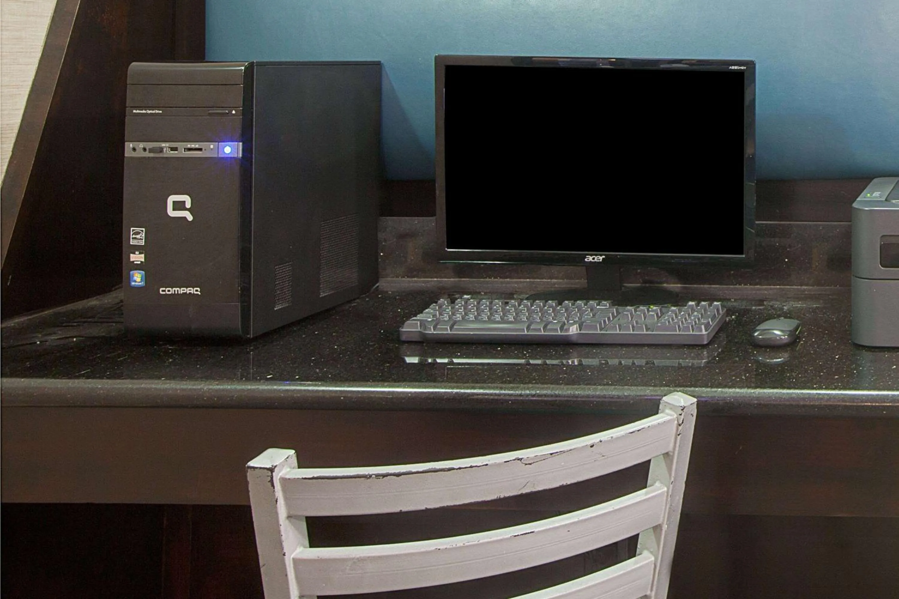 Business facilities in Ramada by Wyndham Houston Intercontinental Airport South