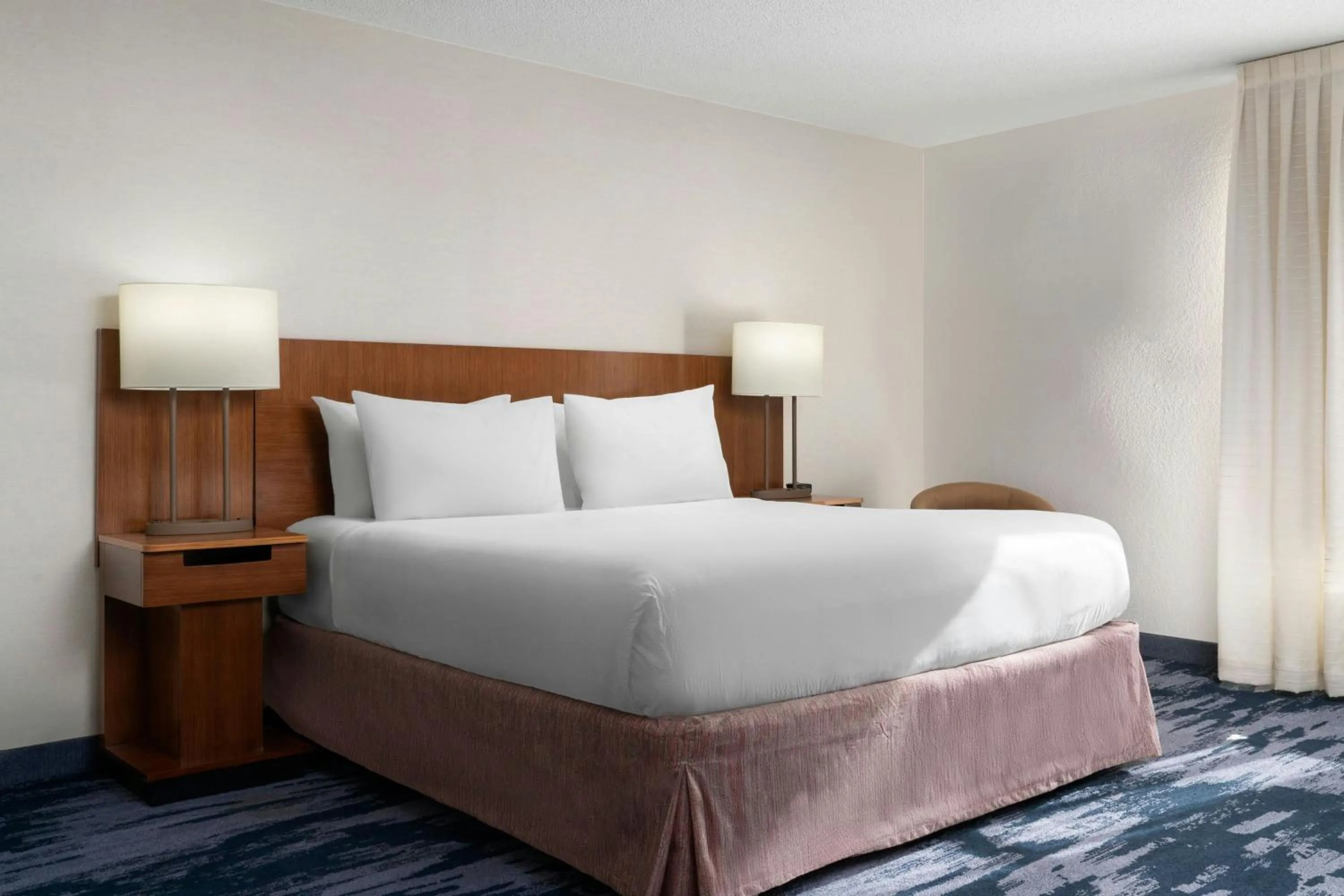 Photo of the whole room, Bed in Fairfield Inn & Suites by Marriott Chesapeake Suffolk