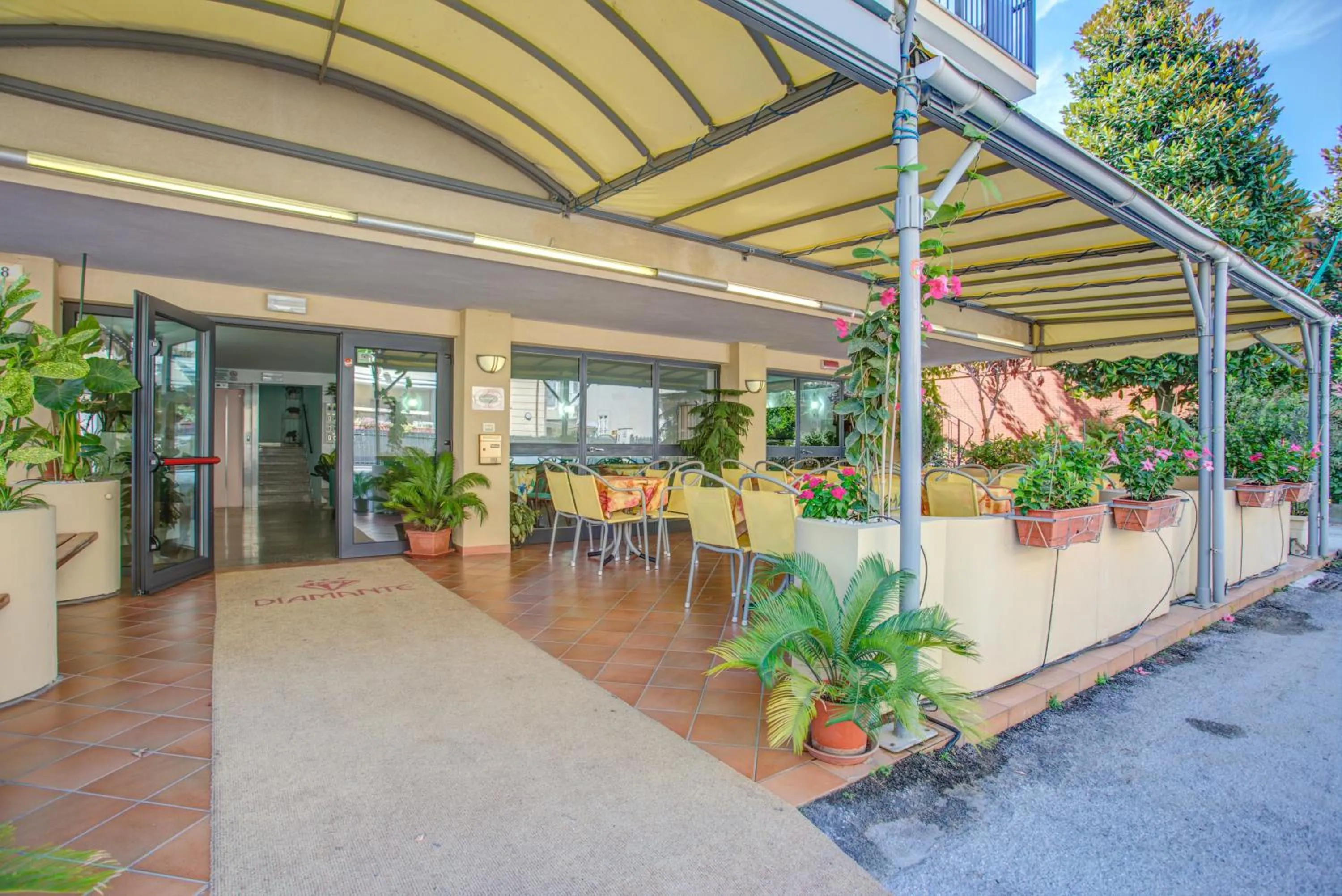 Hotel Diamante COLAZIONE XL PARCHEGGIO GRATIS A 5 CHILOMETRI DA RIMINI FIERA