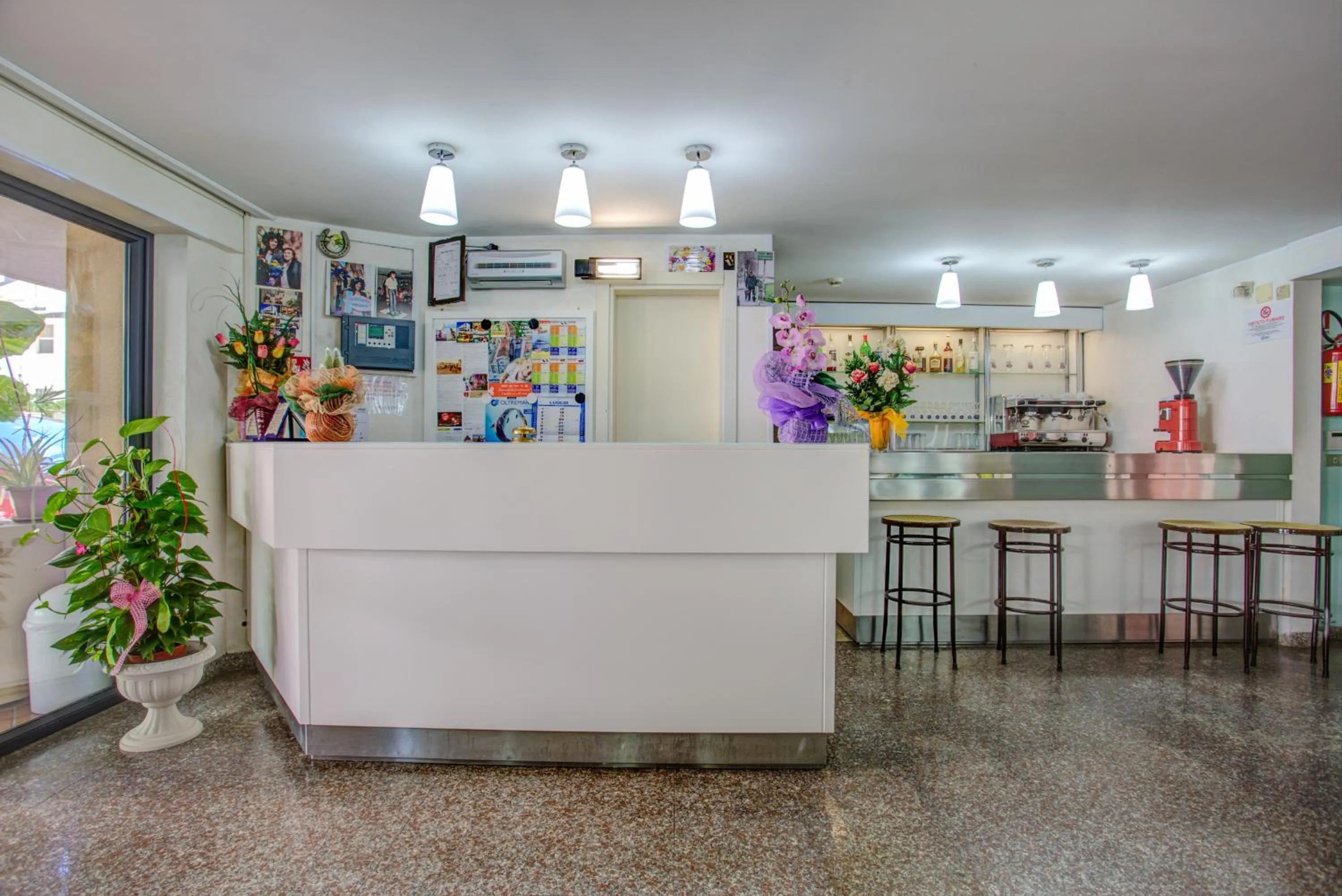 Hotel Diamante COLAZIONE XL PARCHEGGIO GRATIS A 5 CHILOMETRI DA RIMINI FIERA