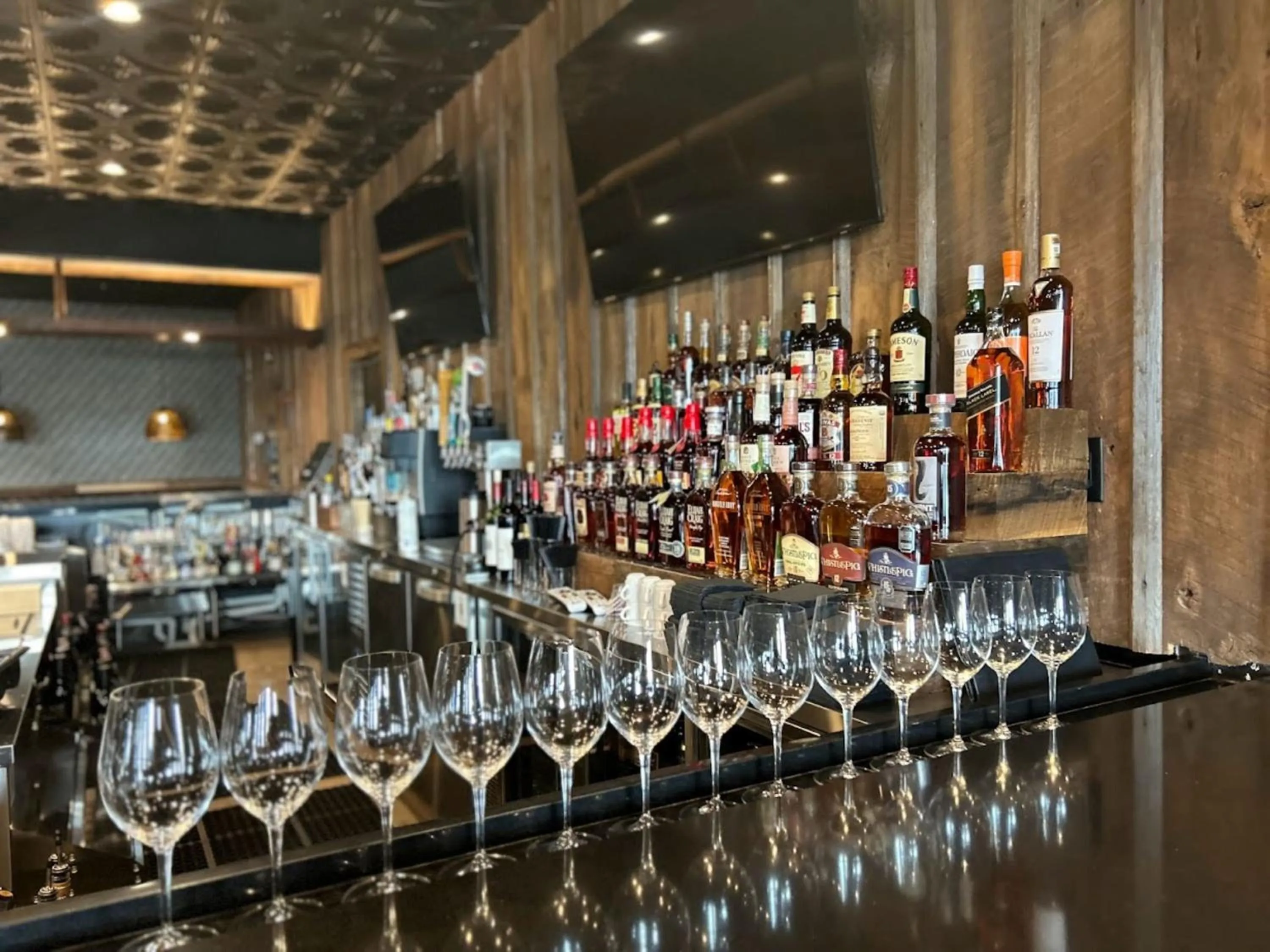 Lounge or bar in Holiday Inn St Louis SW - Route 66 by IHG