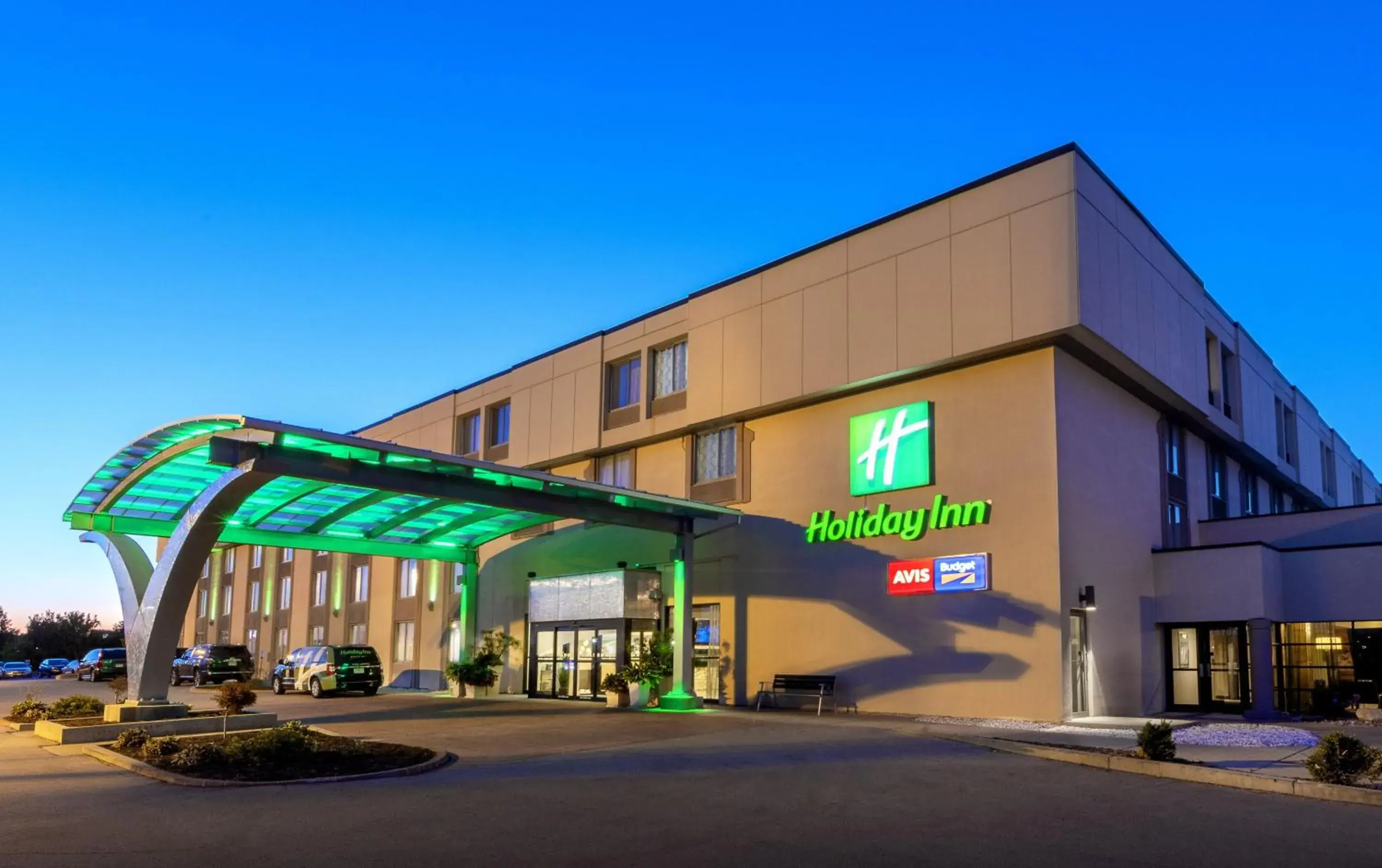 Property building in Holiday Inn St Louis SW - Route 66 by IHG Property building in Holiday Inn St Louis SW - Route 66 by IHG