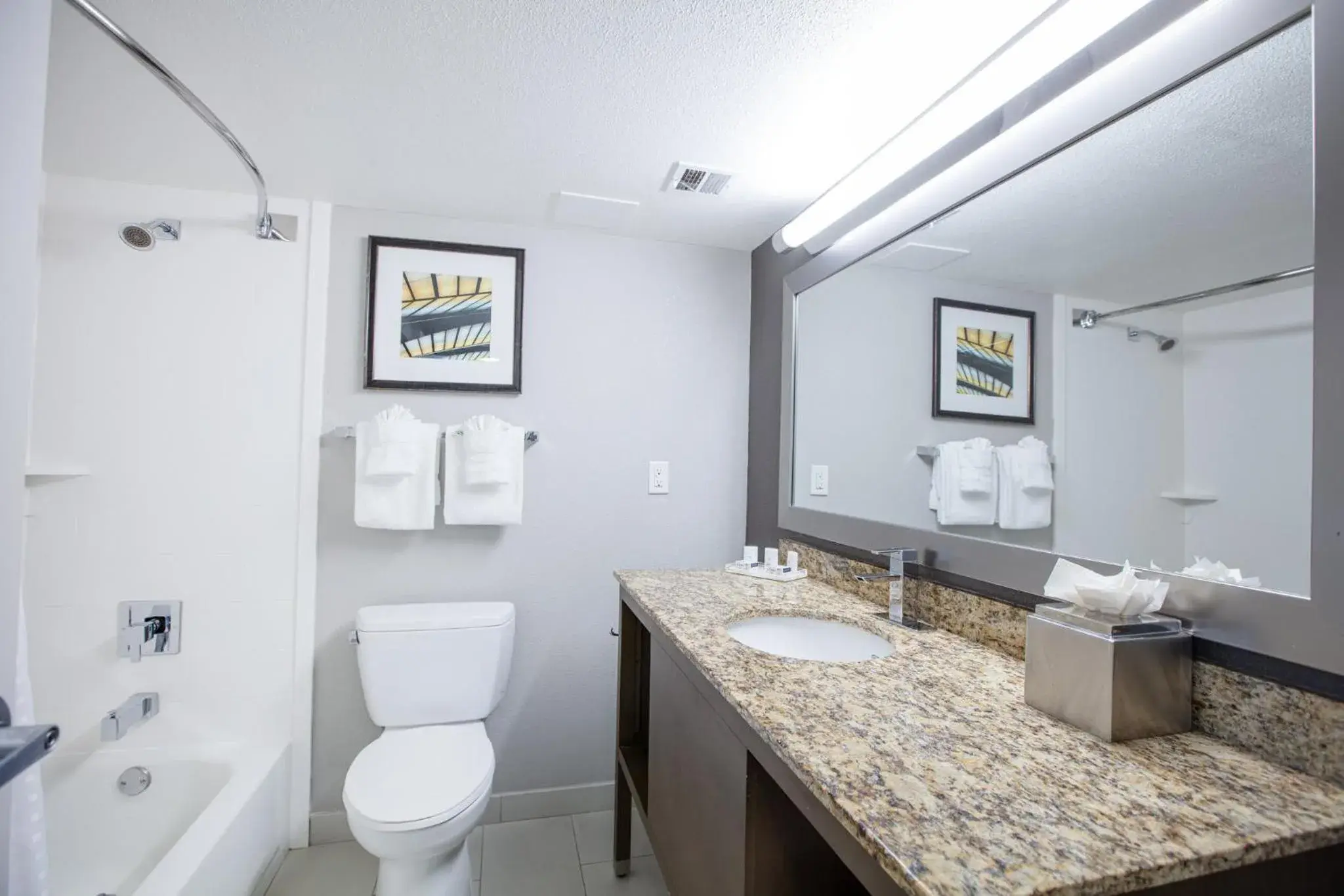 Standard Room in Holiday Inn St Louis SW - Route 66 by IHG Standard Room in Holiday Inn St Louis SW - Route 66 by IHG