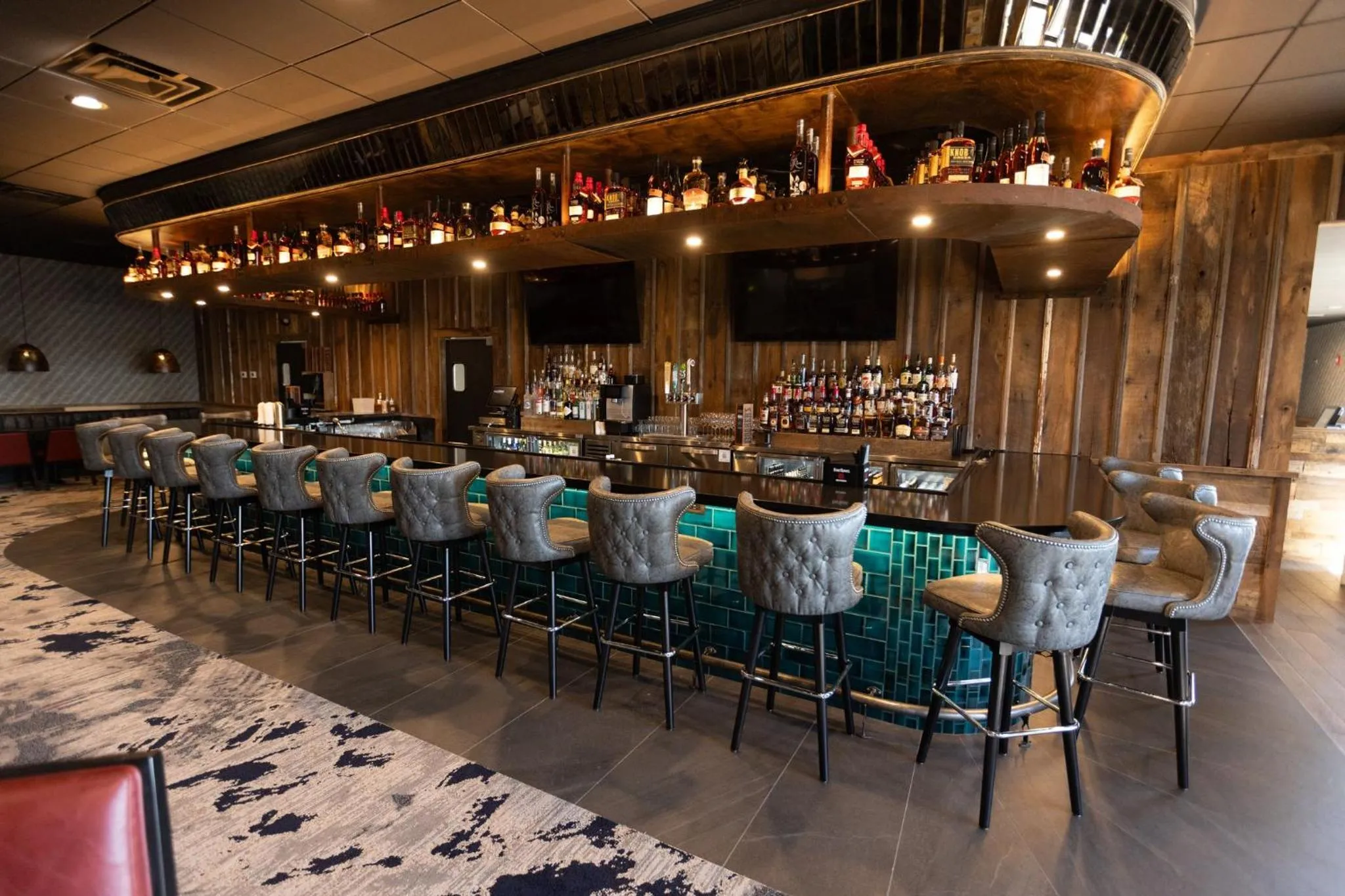 Lounge or bar in Holiday Inn St Louis SW - Route 66 by IHG