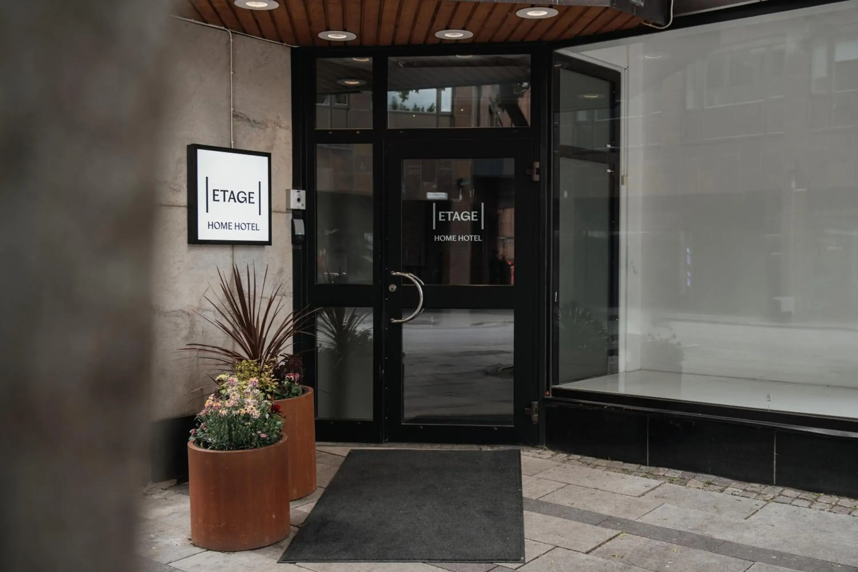 Facade/entrance in Home Hotel Etage Facade/entrance in Home Hotel Etage