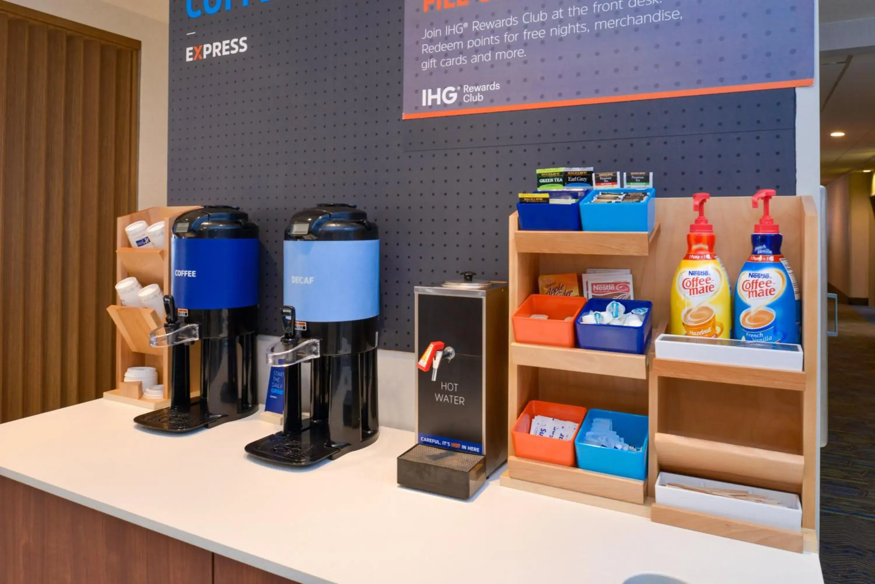 Photo of the whole room in Holiday Inn Express Glenwood Springs Aspen Area by IHG Photo of the whole room in Holiday Inn Express Glenwood Springs Aspen Area by IHG