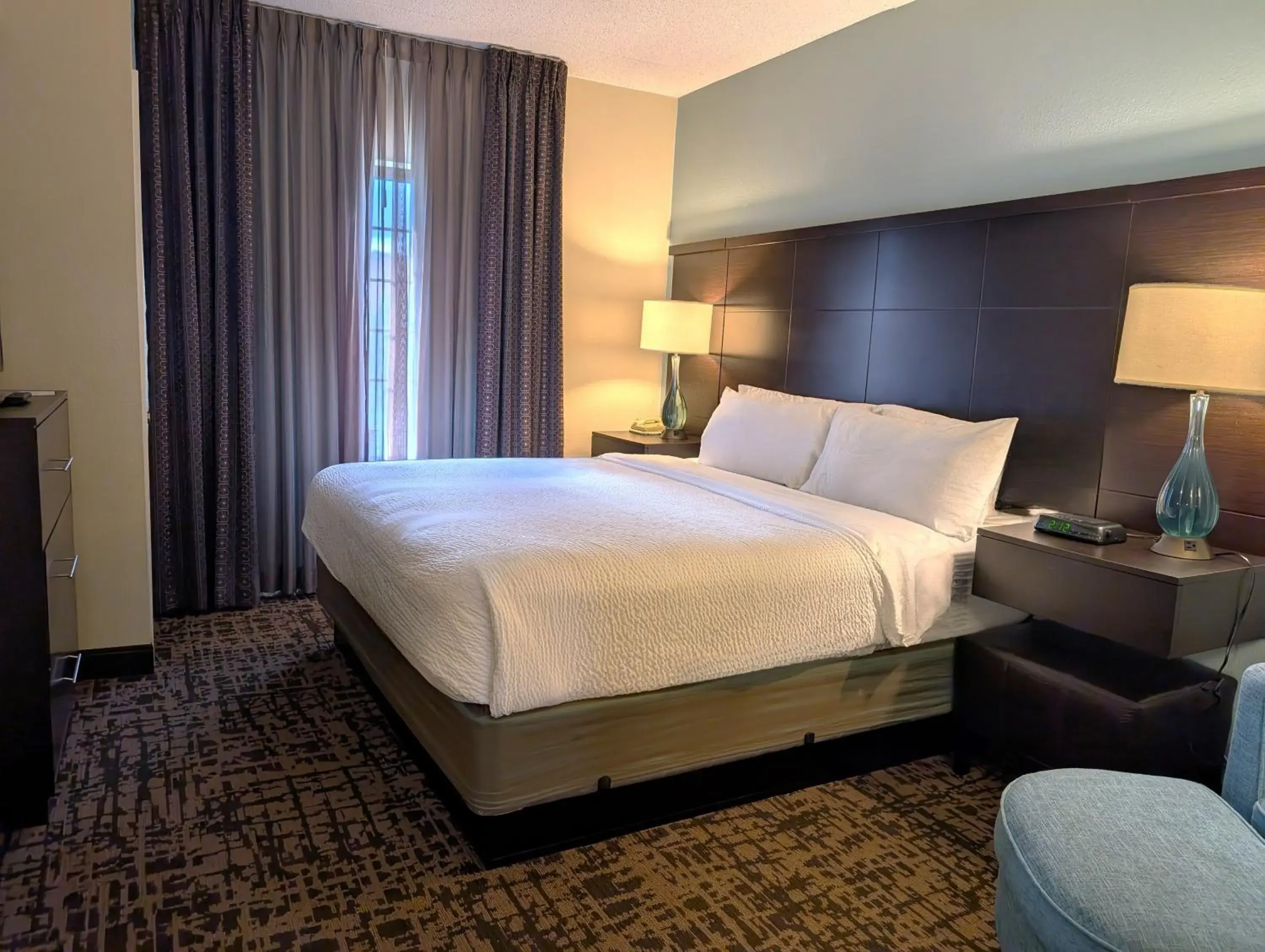 Bedroom, Bed in Staybridge Suites Indianapolis-Fishers by IHG Bedroom, Bed in Staybridge Suites Indianapolis-Fishers by IHG