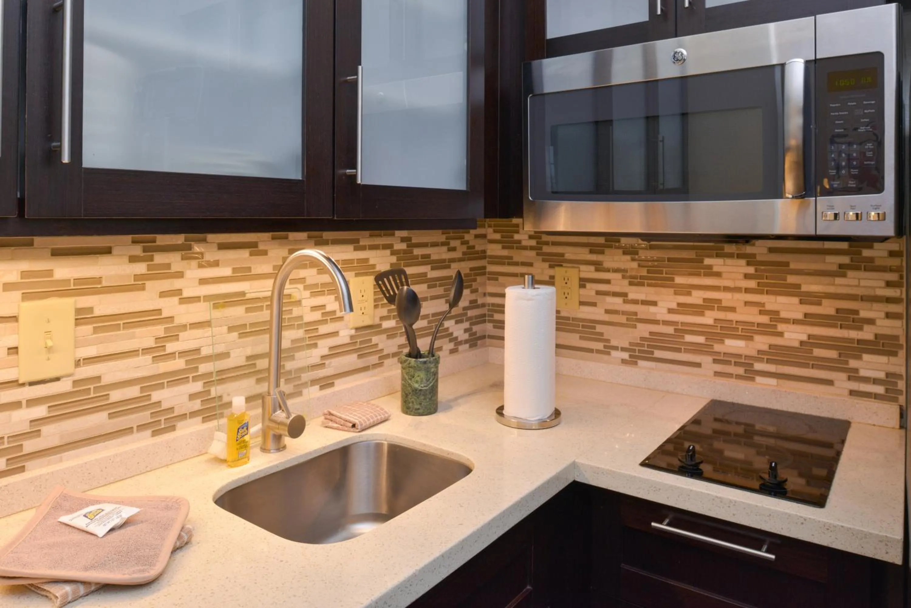 Photo of the whole room in Staybridge Suites Indianapolis-Fishers by IHG