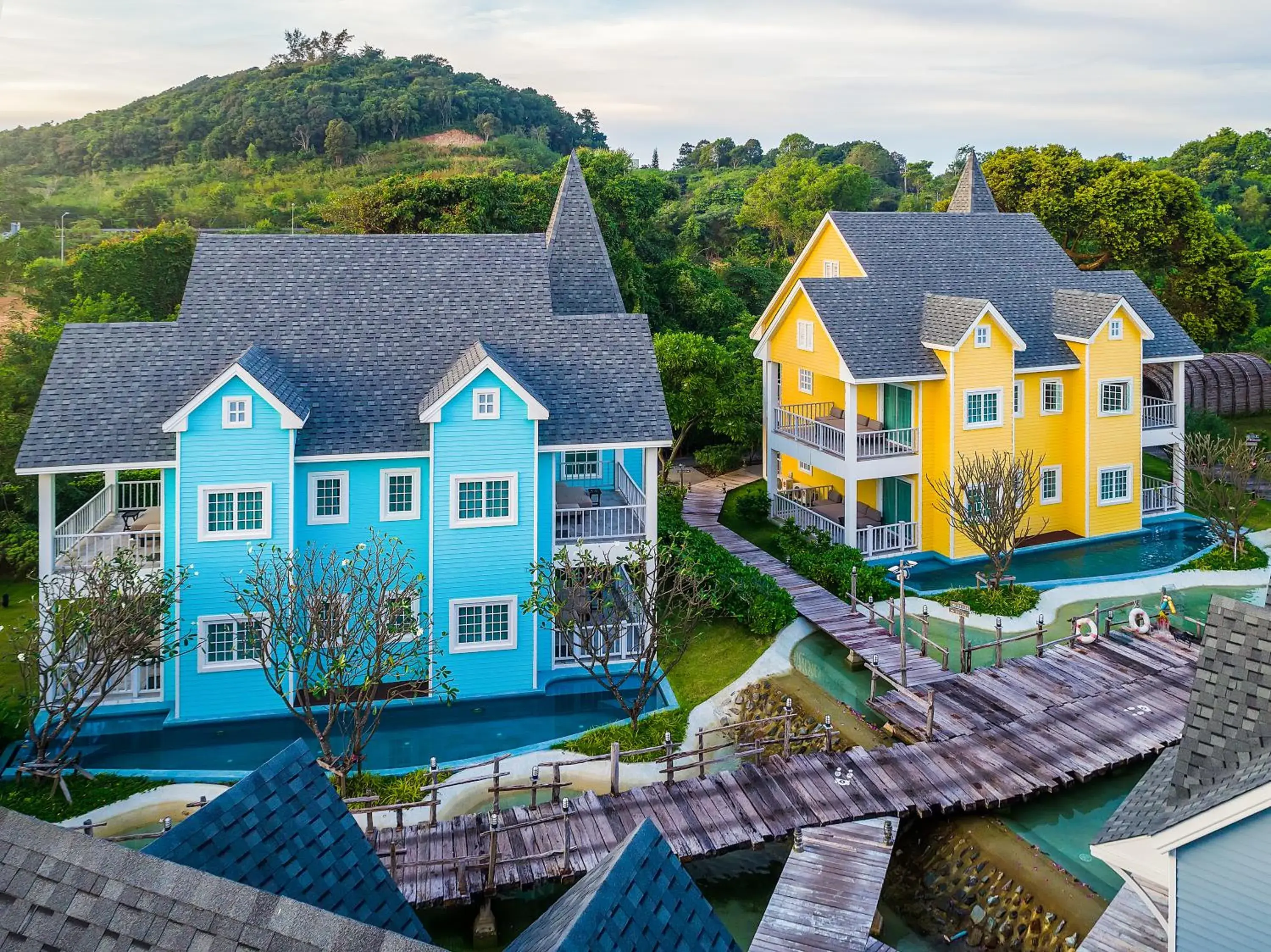 Property building in Peggy's Cove Resort Property building in Peggy's Cove Resort