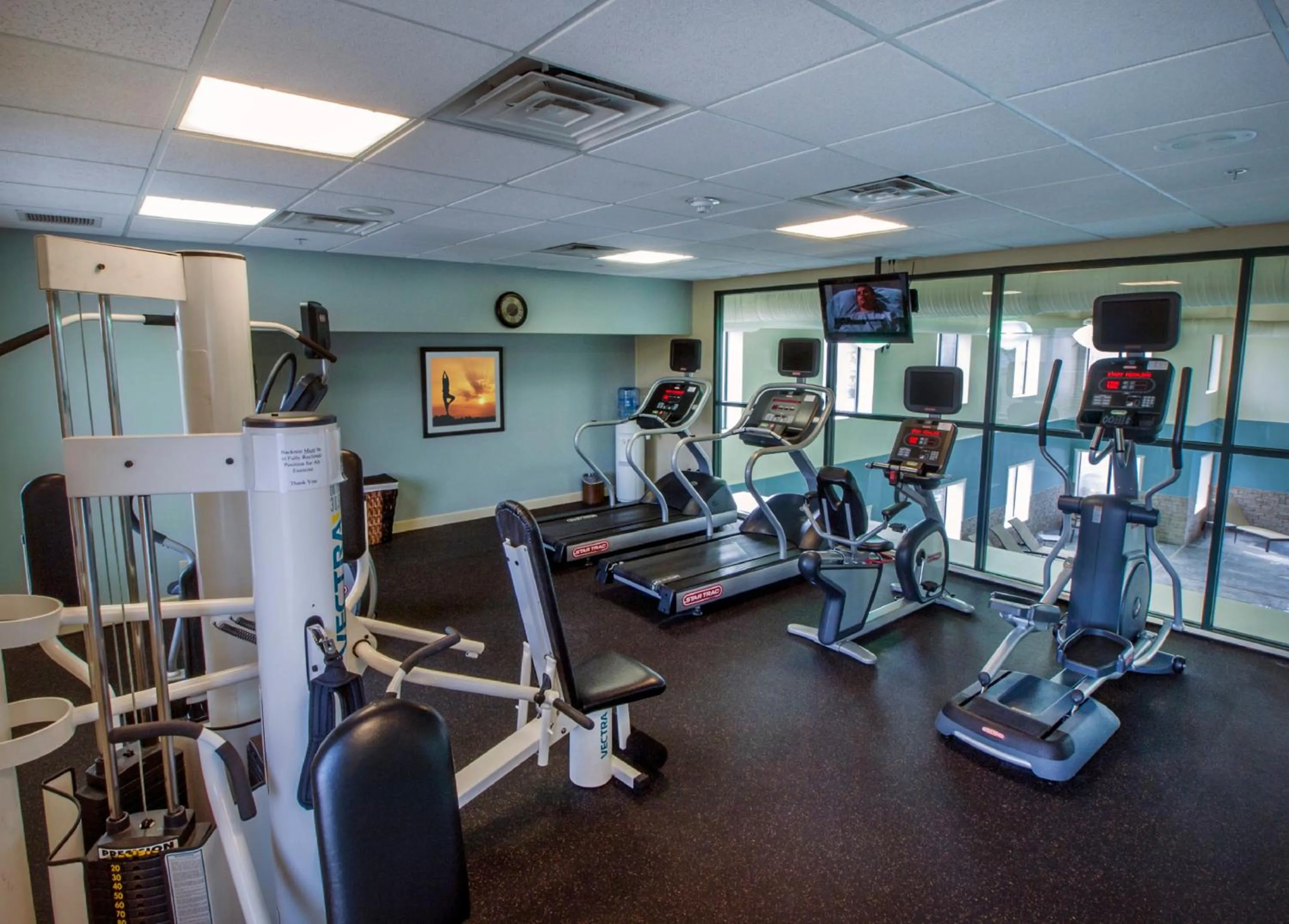 Fitness centre/facilities in Holiday Inn Express & Suites Buffalo Airport by IHG
