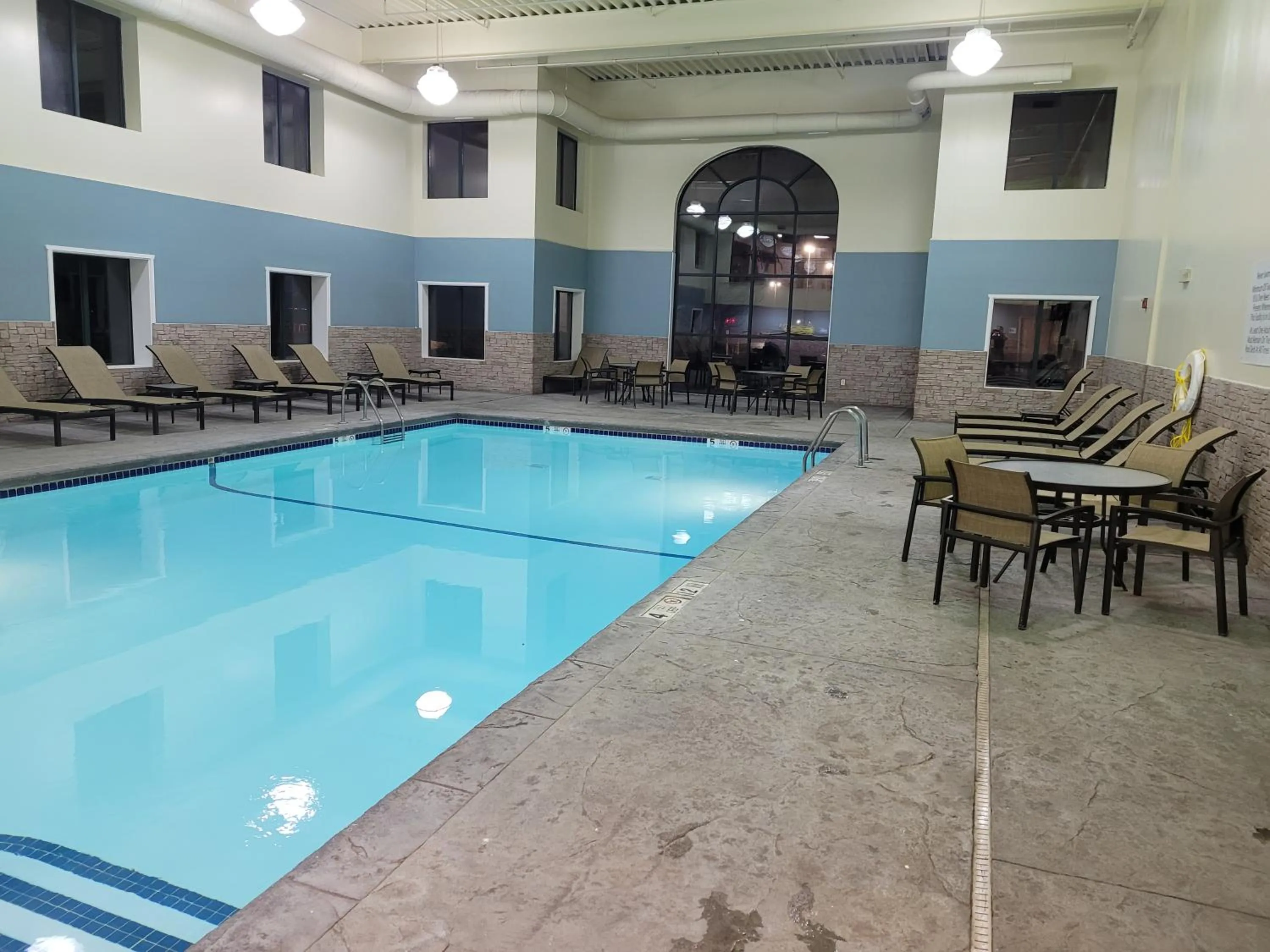 Swimming pool in Holiday Inn Express & Suites Buffalo Airport by IHG