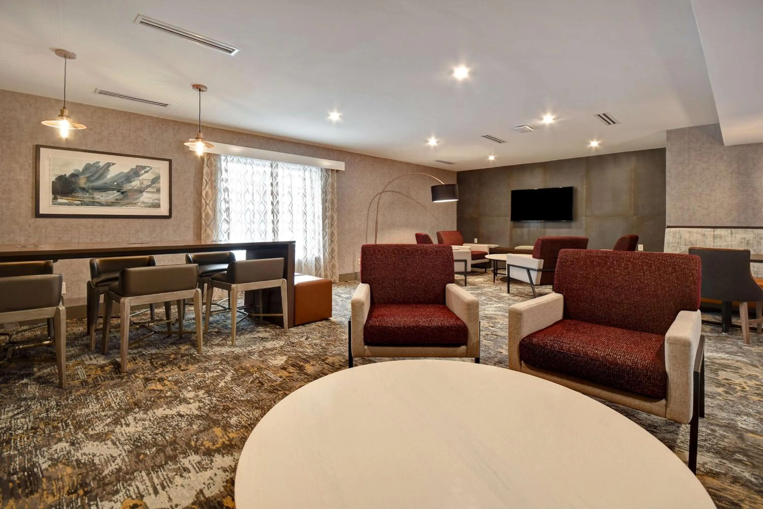 Lobby or reception in DoubleTree by Hilton St. Louis Airport, MO