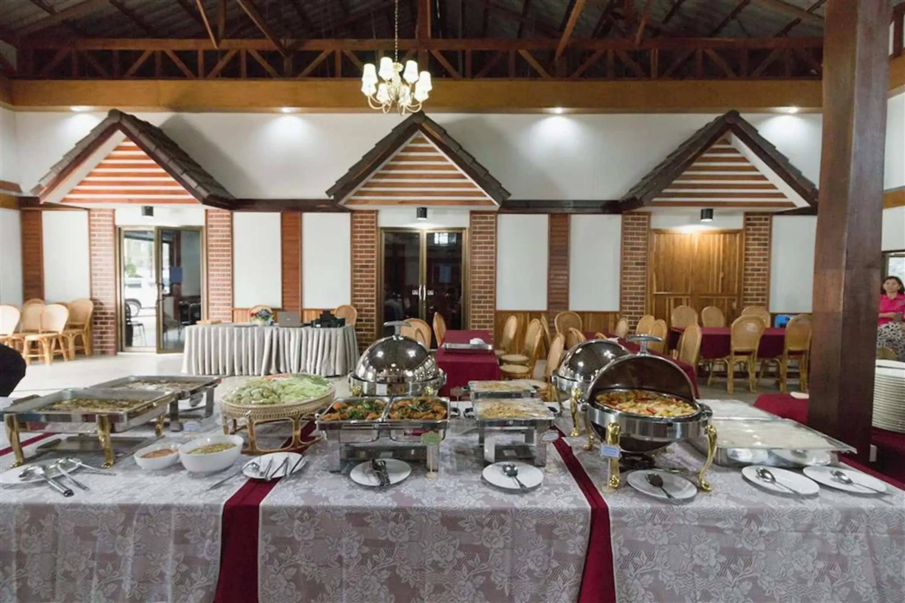 Restaurant/places to eat in Ruentara Resort & Villa Restaurant/places to eat in Ruentara Resort & Villa