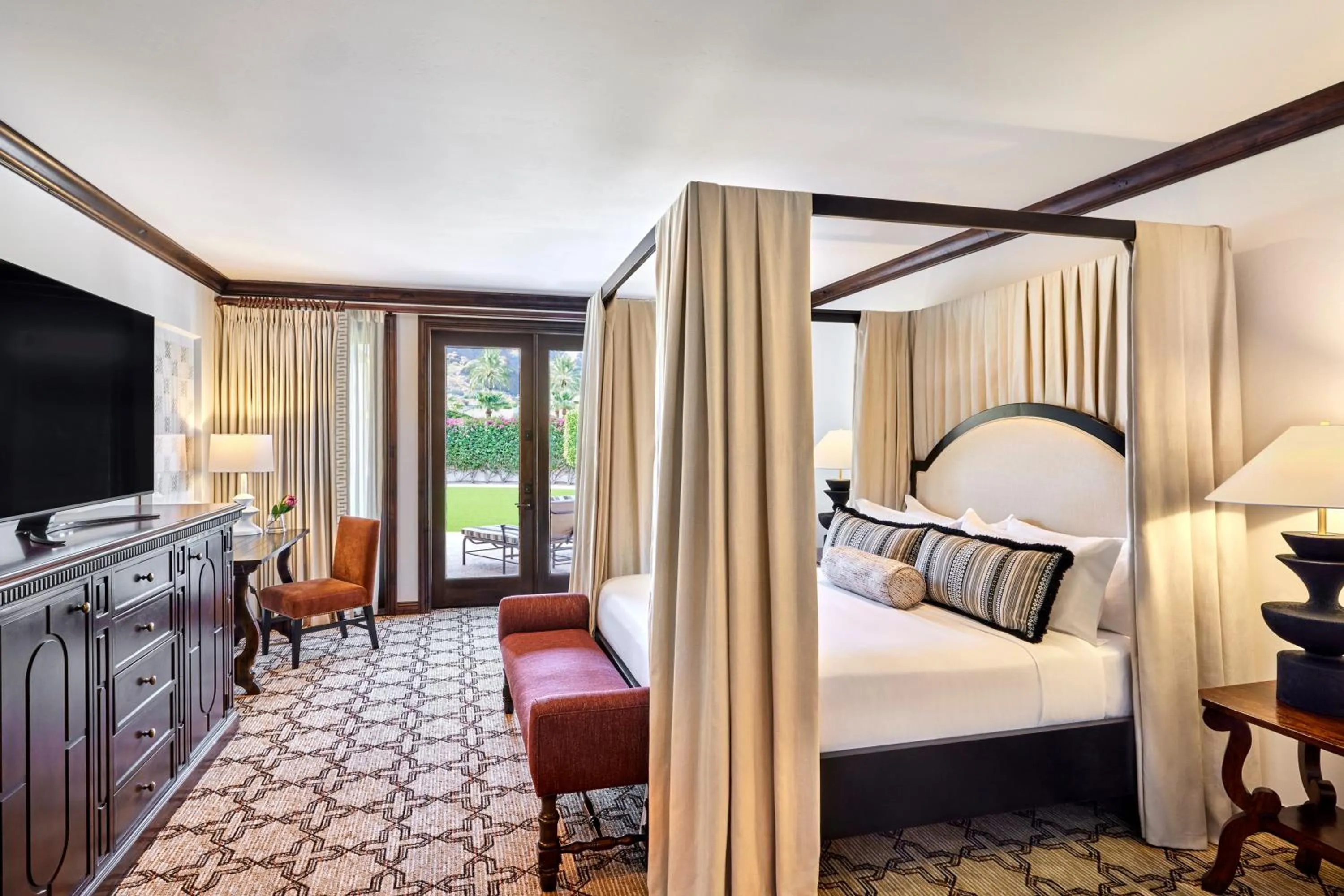 Bedroom, Bed in Omni Scottsdale Resort & Spa at Montelucia