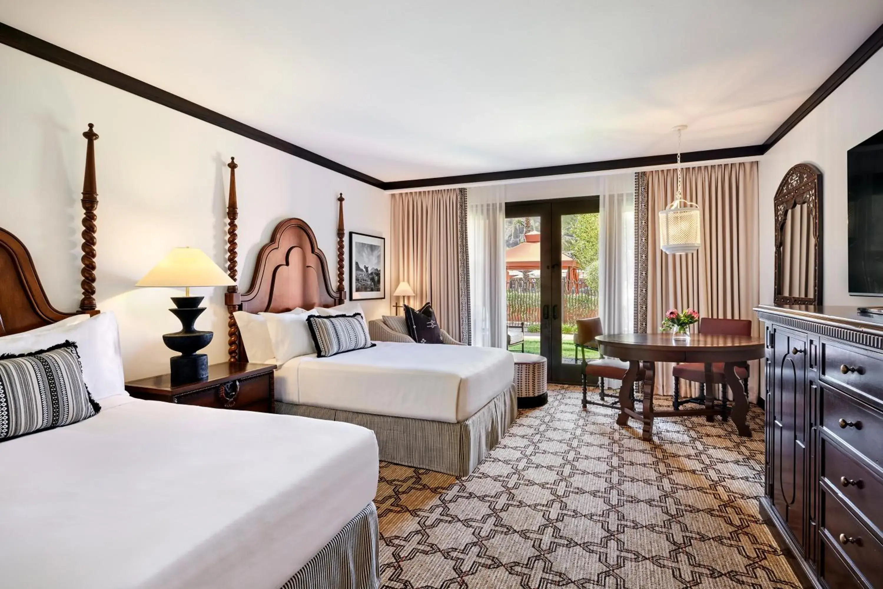 Bedroom, Bed in Omni Scottsdale Resort & Spa at Montelucia Bedroom, Bed in Omni Scottsdale Resort & Spa at Montelucia