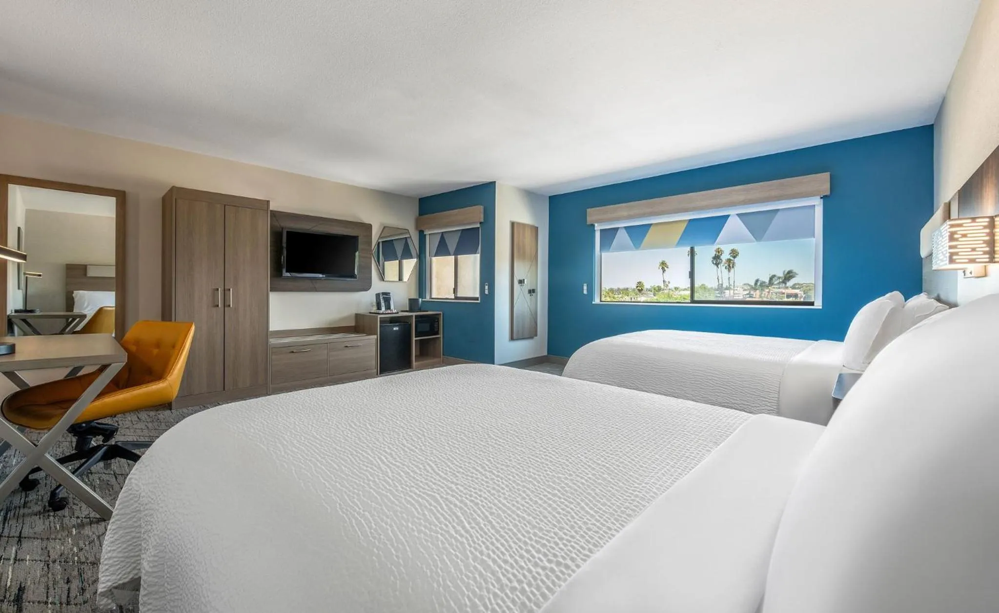 Photo of the whole room, Bed in Holiday Inn Express San Diego South - National City by IHG