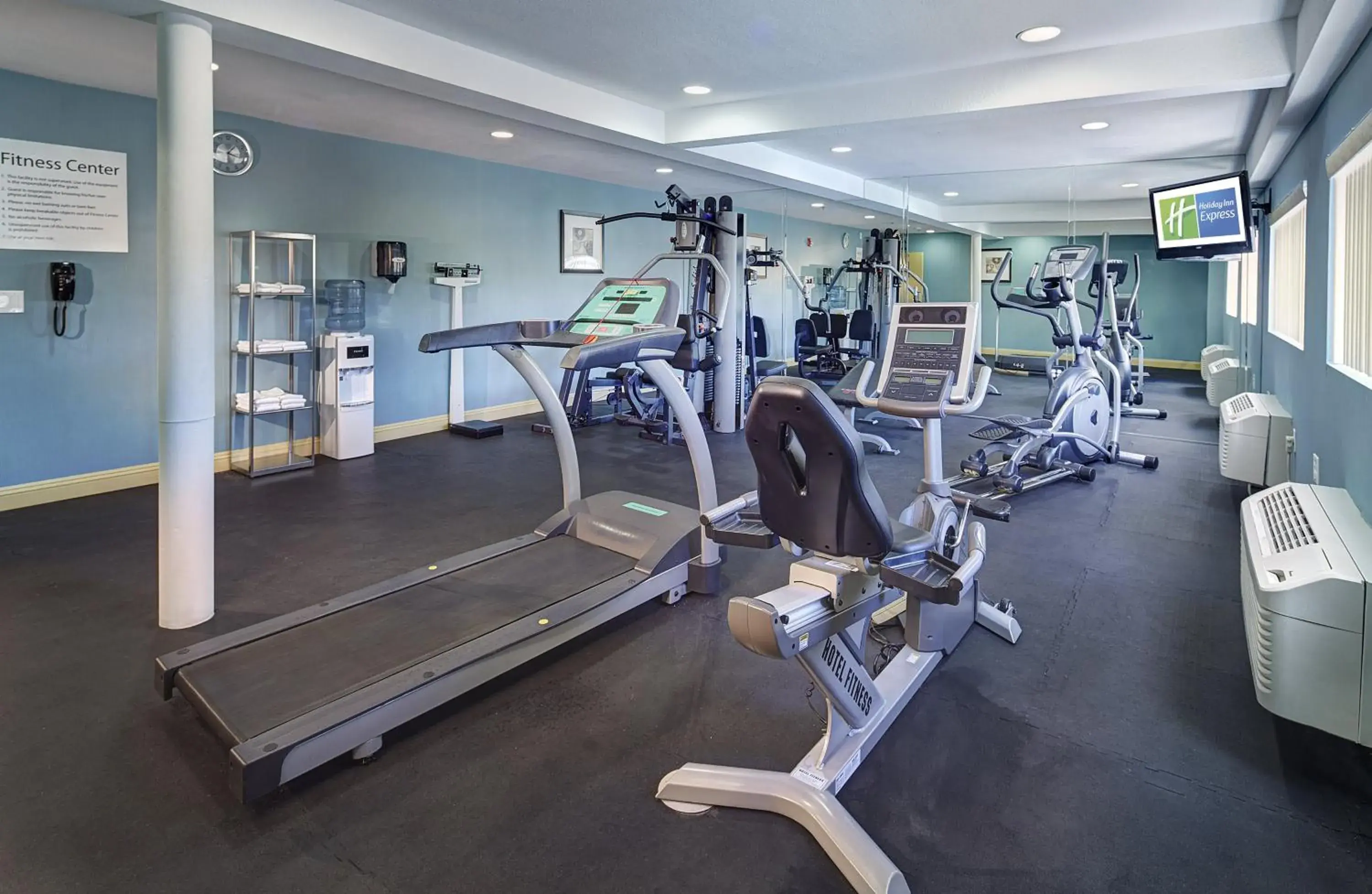 Fitness centre/facilities in Holiday Inn Express San Diego South - National City by IHG Fitness centre/facilities in Holiday Inn Express San Diego South - National City by IHG
