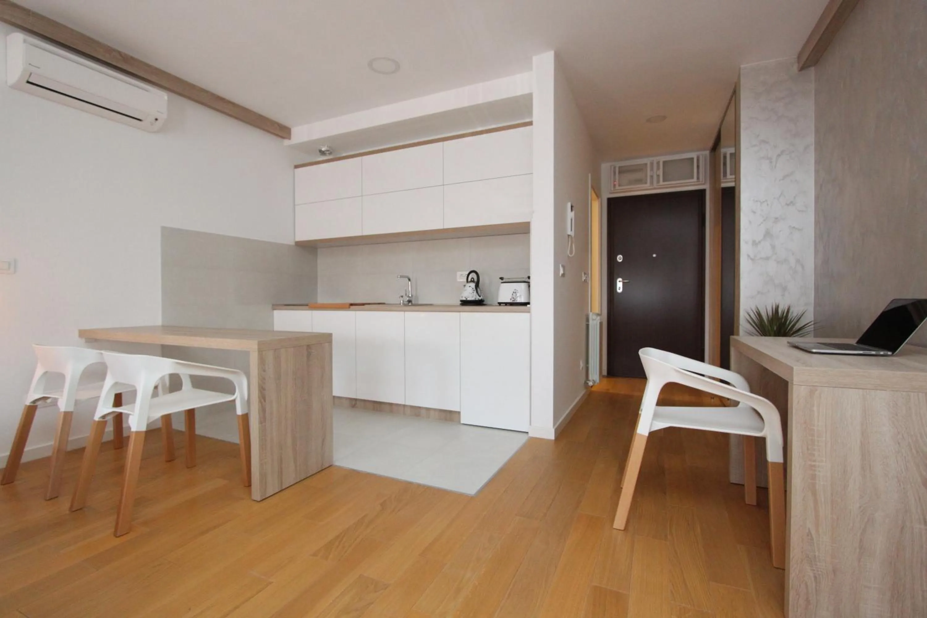 Kitchen or kitchenette in New Belgrade Apartments Magnetic, parking 5 evra dan