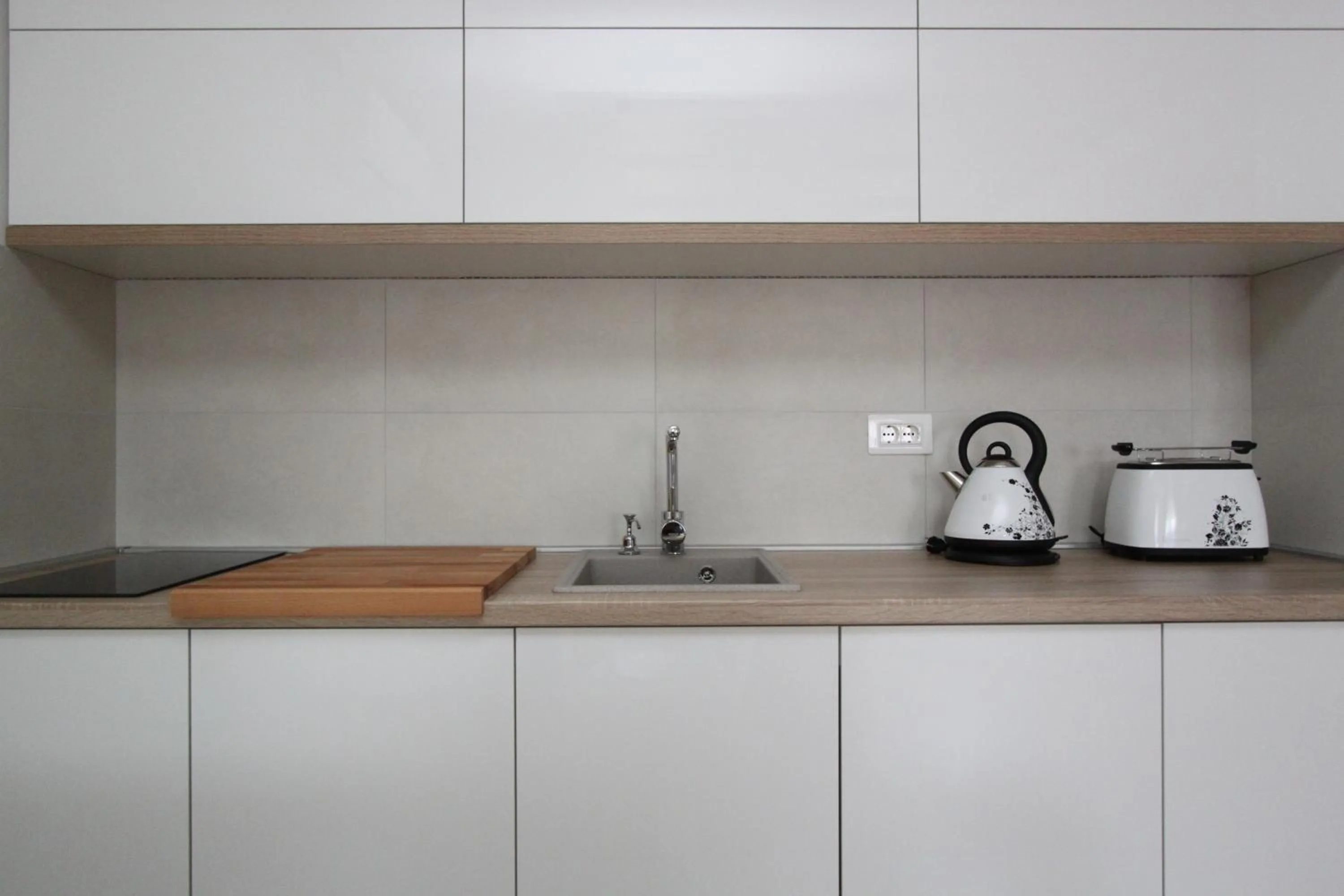 Kitchen or kitchenette in New Belgrade Apartments Magnetic, parking 5 evra dan
