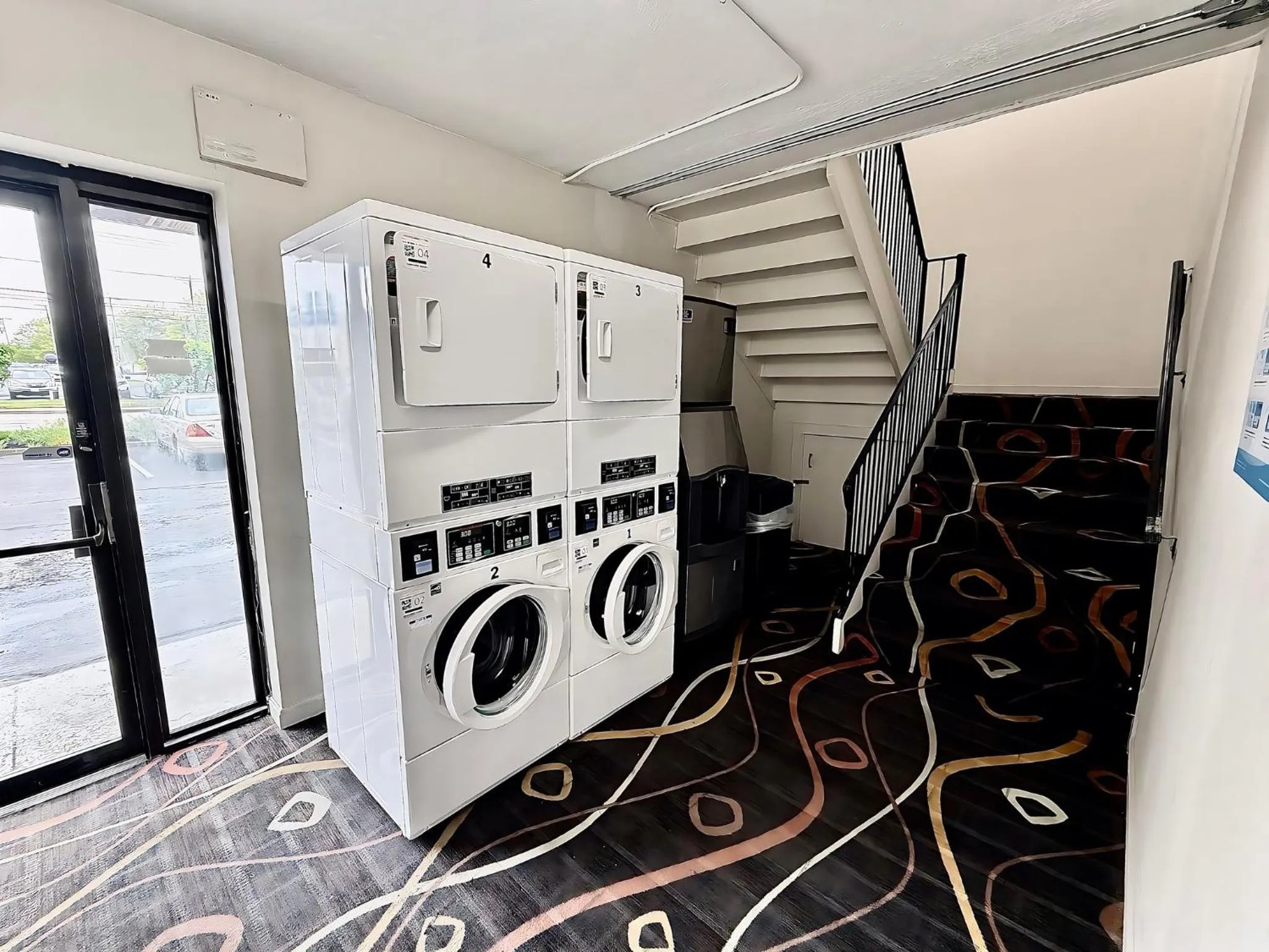 laundry in Red Roof Inn & Suites Newport - Middletown, RI