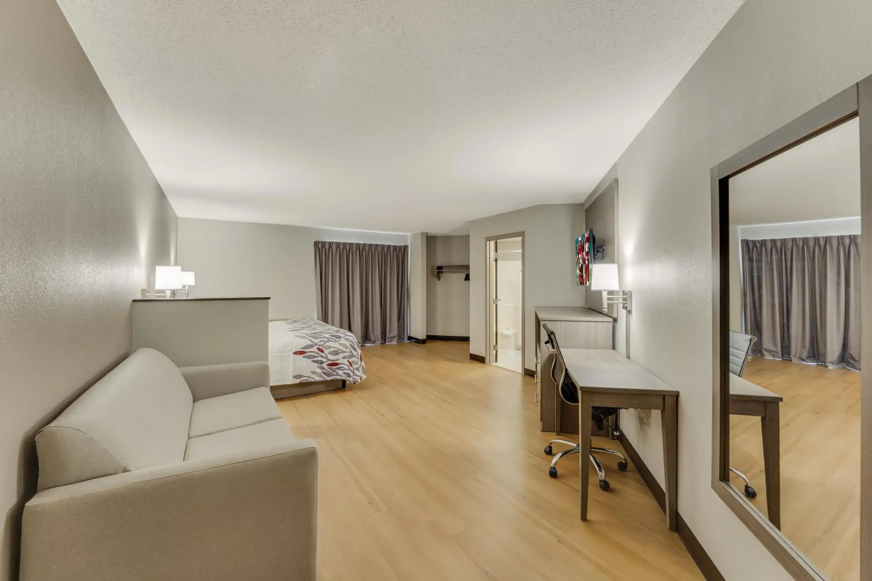 Bedroom in Red Roof Inn & Suites Newport - Middletown, RI Bedroom in Red Roof Inn & Suites Newport - Middletown, RI