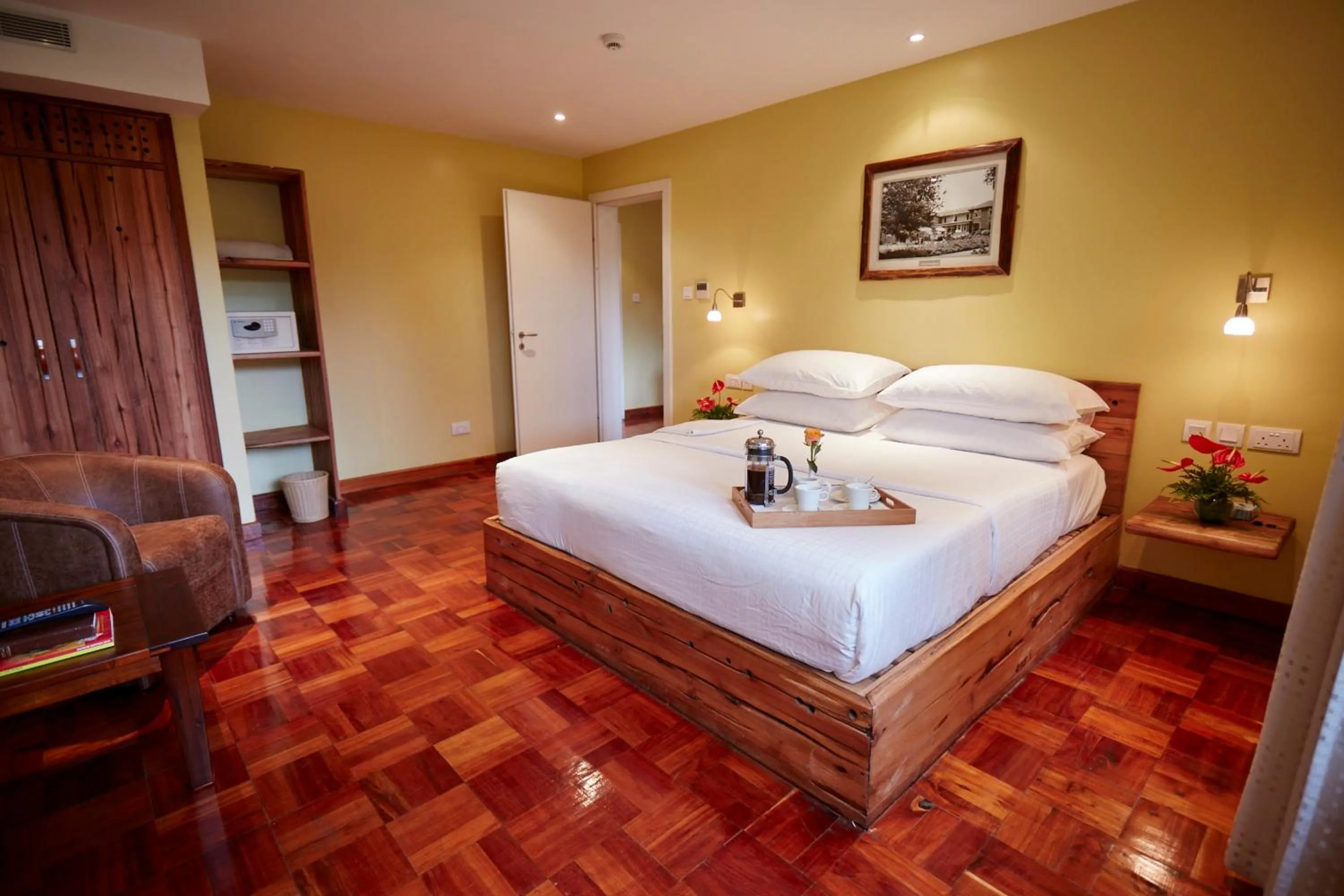 Photo of the whole room, Bed in Fairview Nairobi