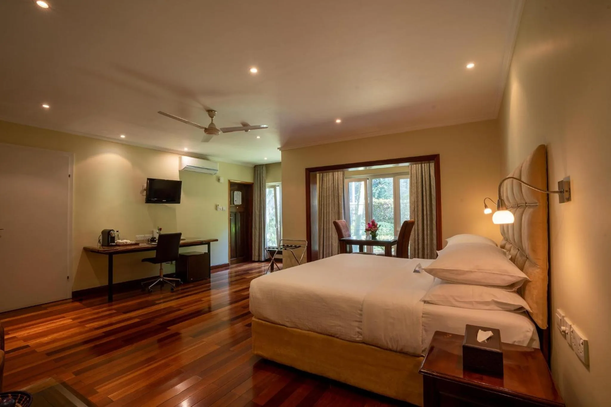 Photo of the whole room, Bed in Fairview Nairobi