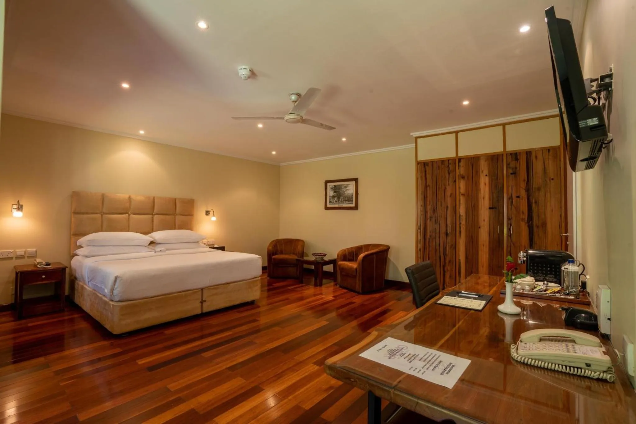 Photo of the whole room, Bed in Fairview Nairobi