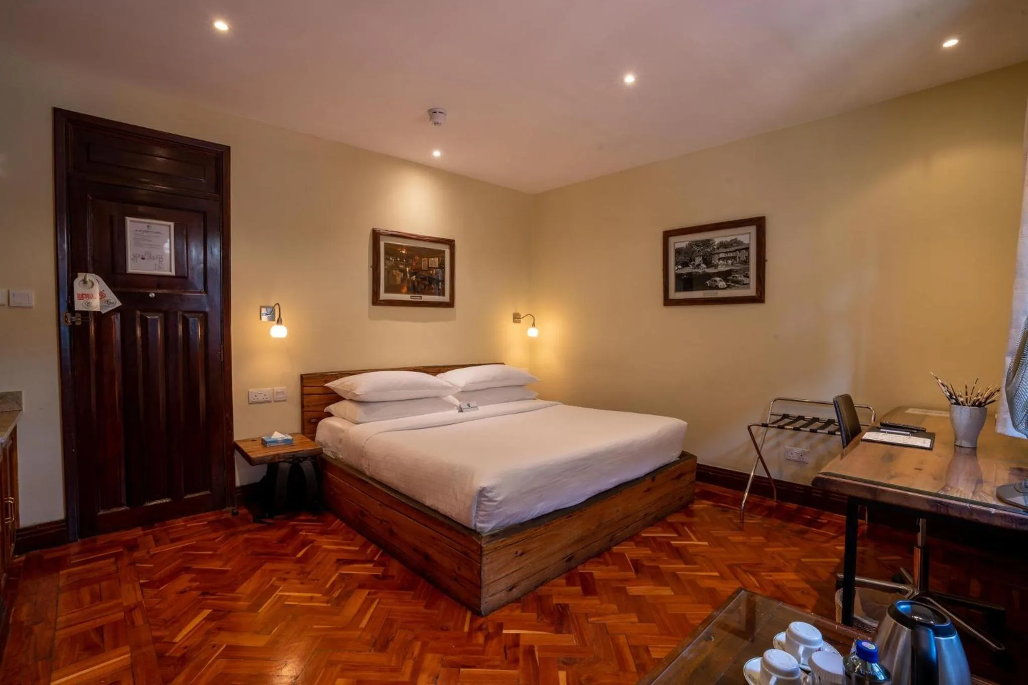 Photo of the whole room, Bed in Fairview Nairobi