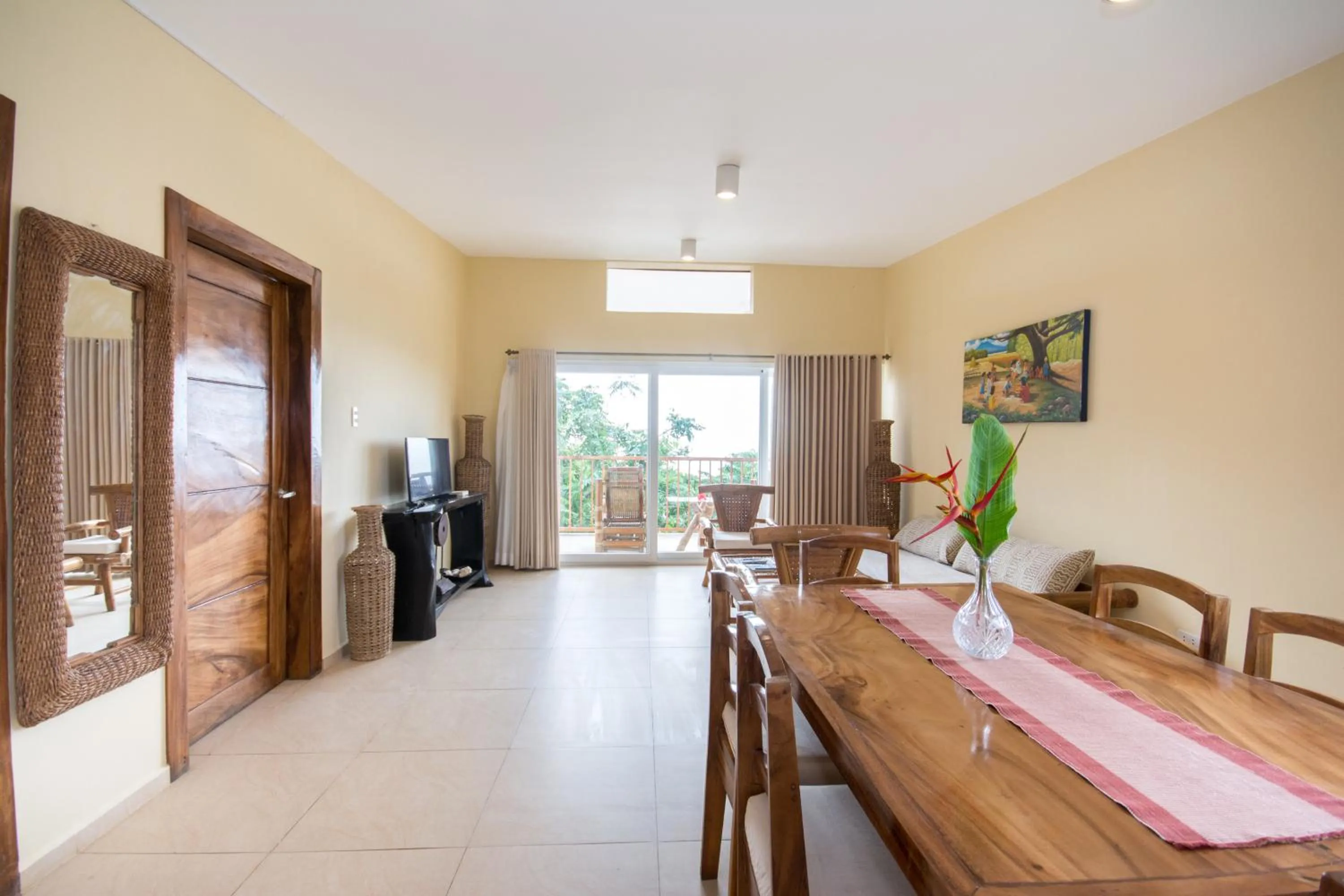 Communal lounge/ TV room in Boracay Amor Apartment