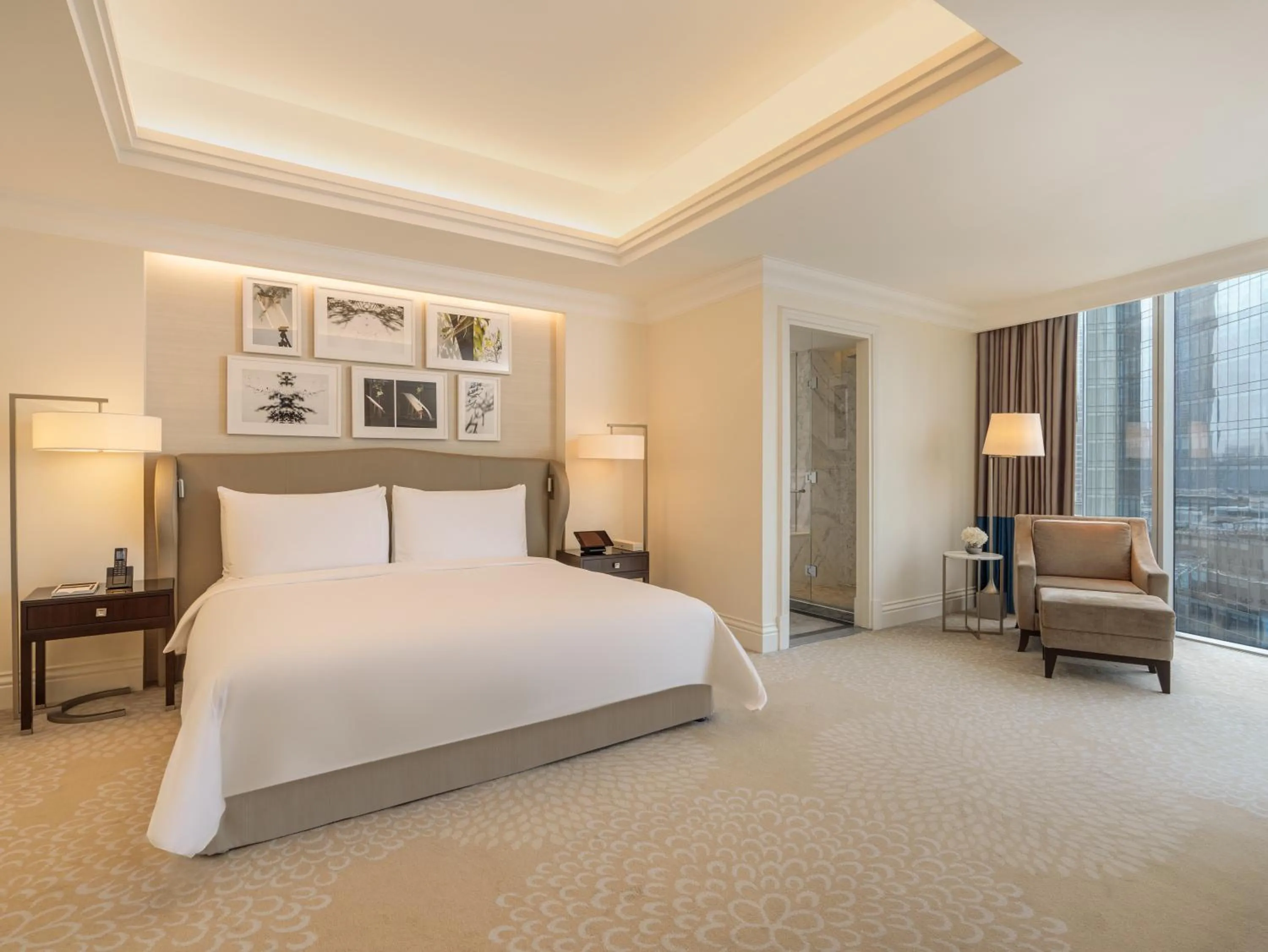Bedroom, Bed in Kempinski The Boulevard Dubai