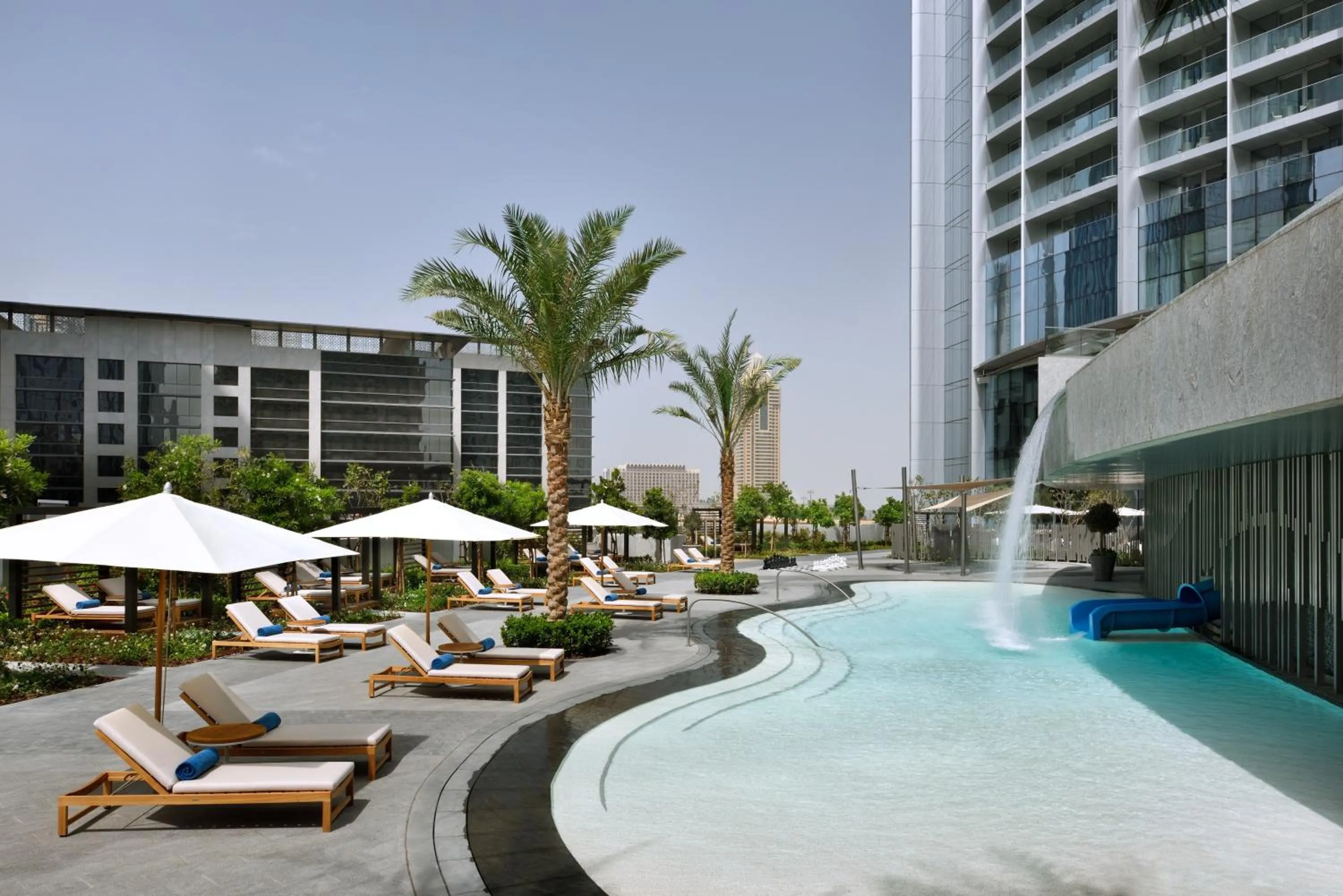 Swimming pool in Kempinski The Boulevard Dubai