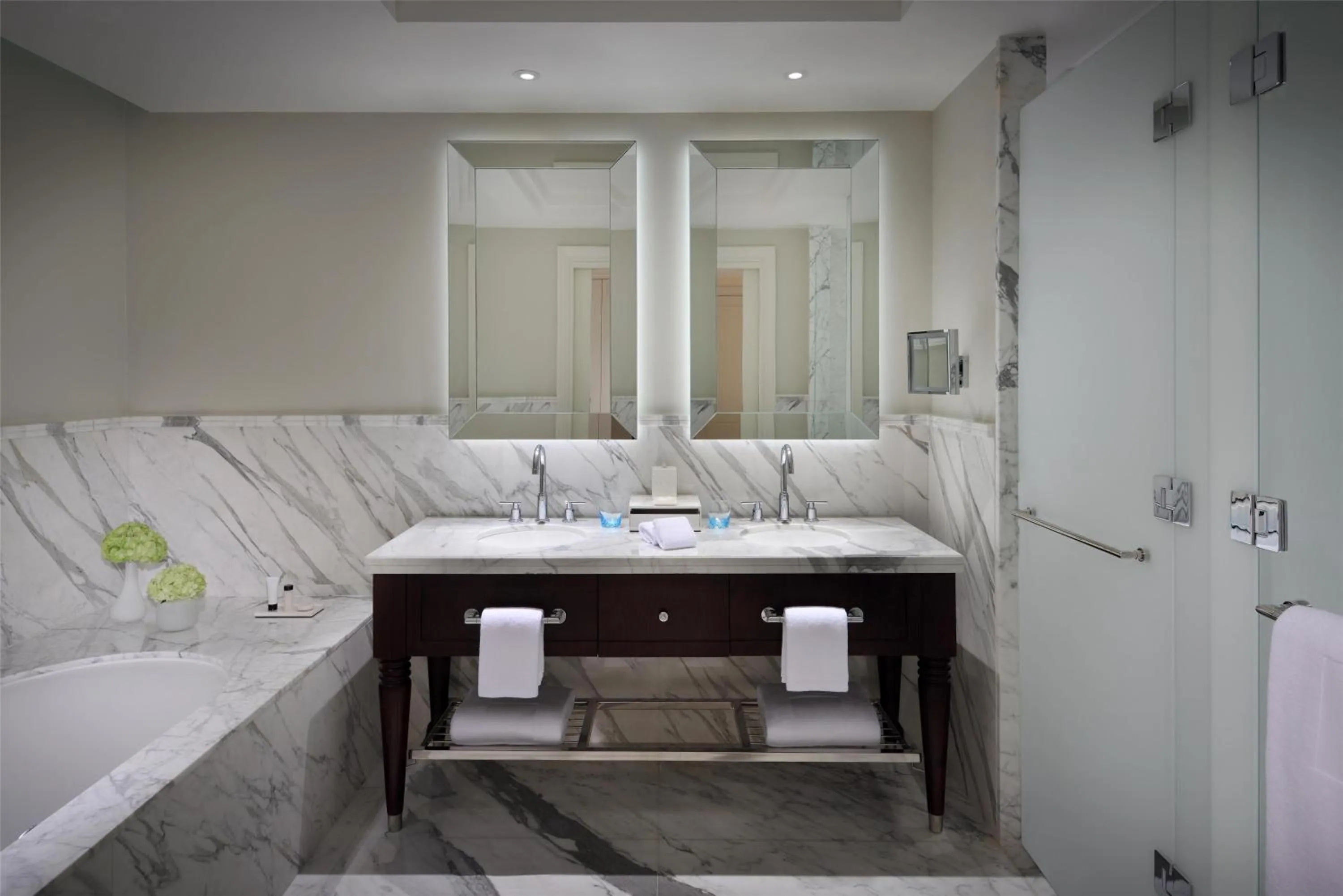 Bedroom in Kempinski The Boulevard Dubai