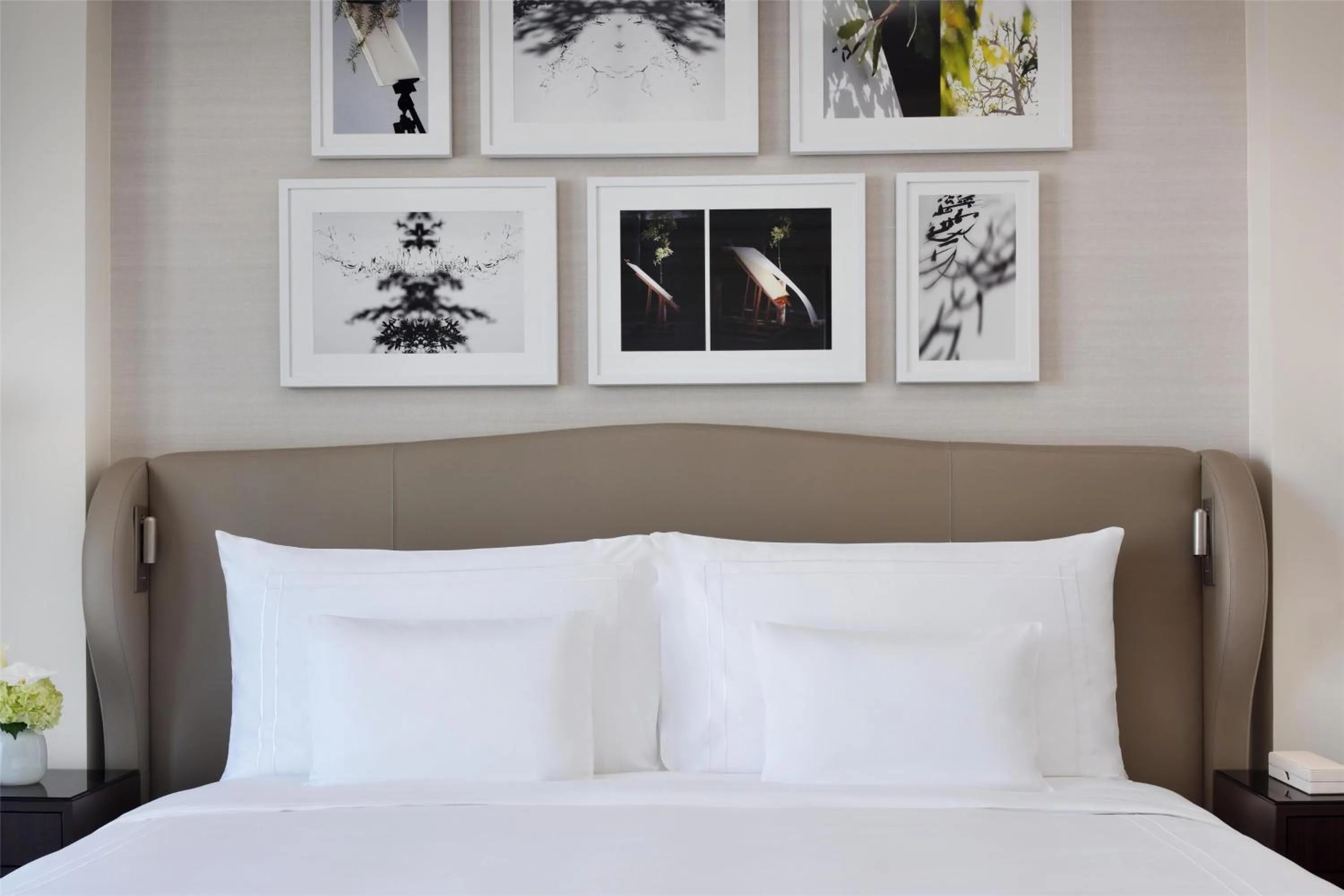 Bed in Kempinski The Boulevard Dubai