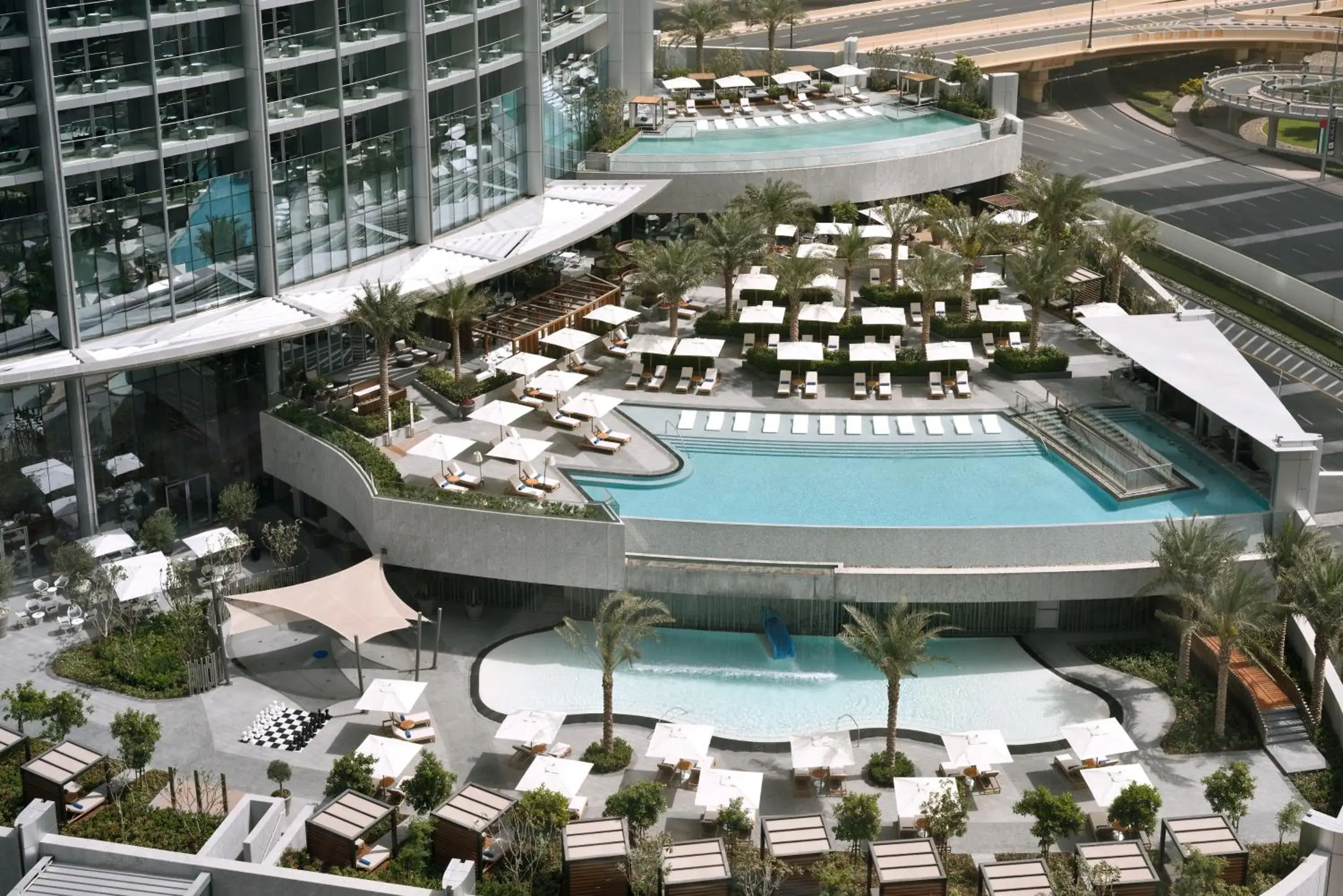 Swimming pool in Kempinski The Boulevard Dubai Swimming pool in Kempinski The Boulevard Dubai
