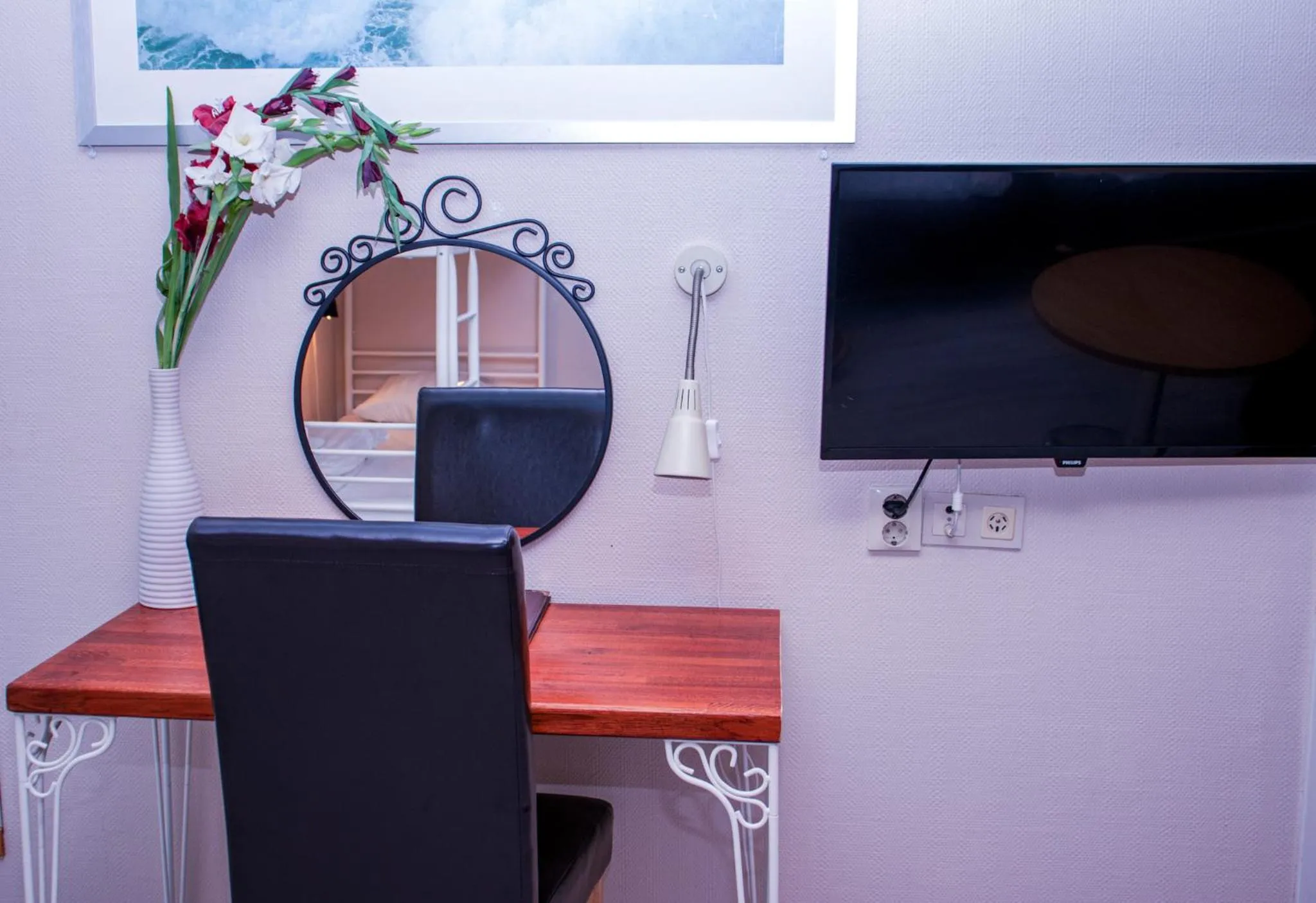 TV and multimedia in Euroway Hotel