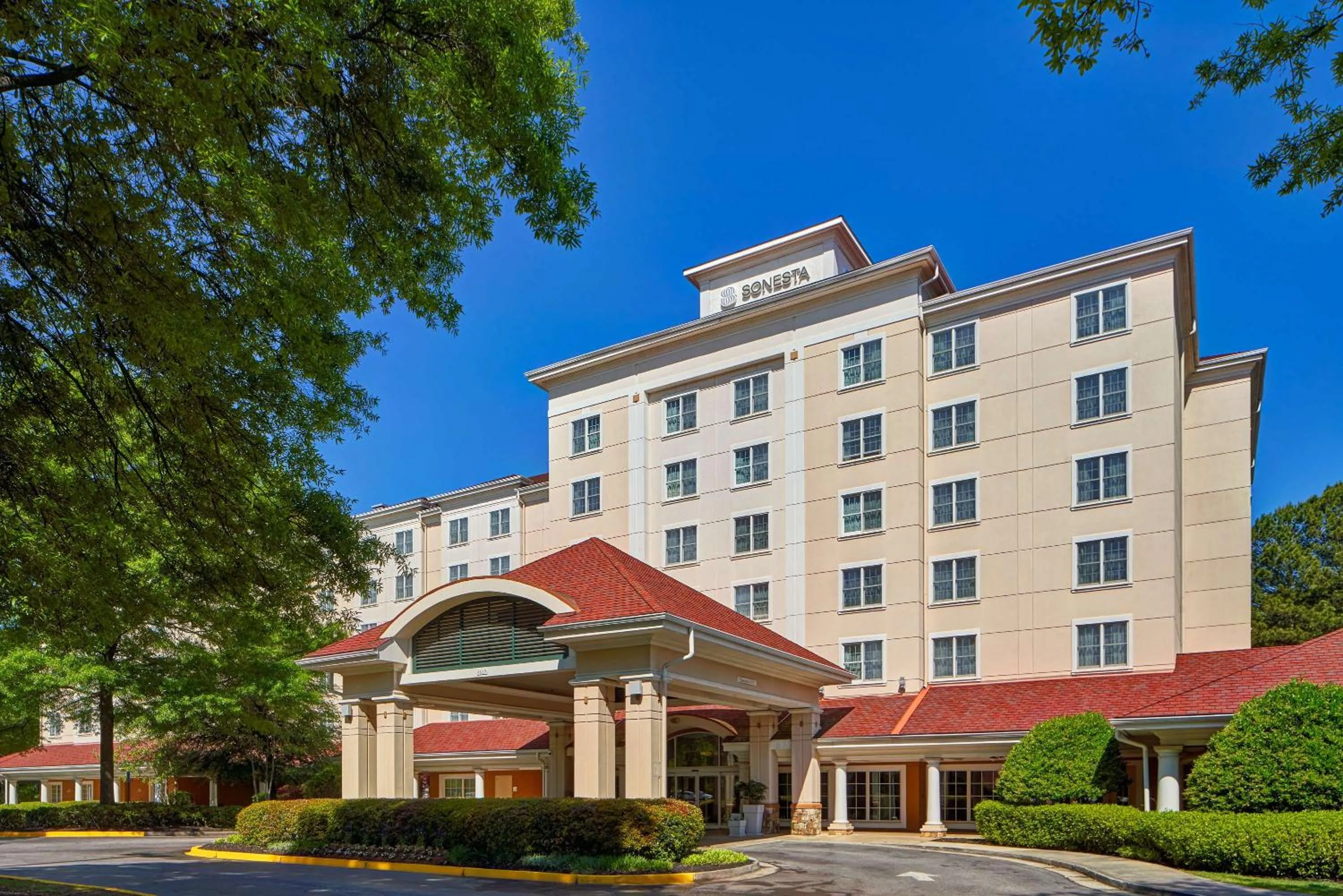 Property building in Sonesta Atlanta Airport South