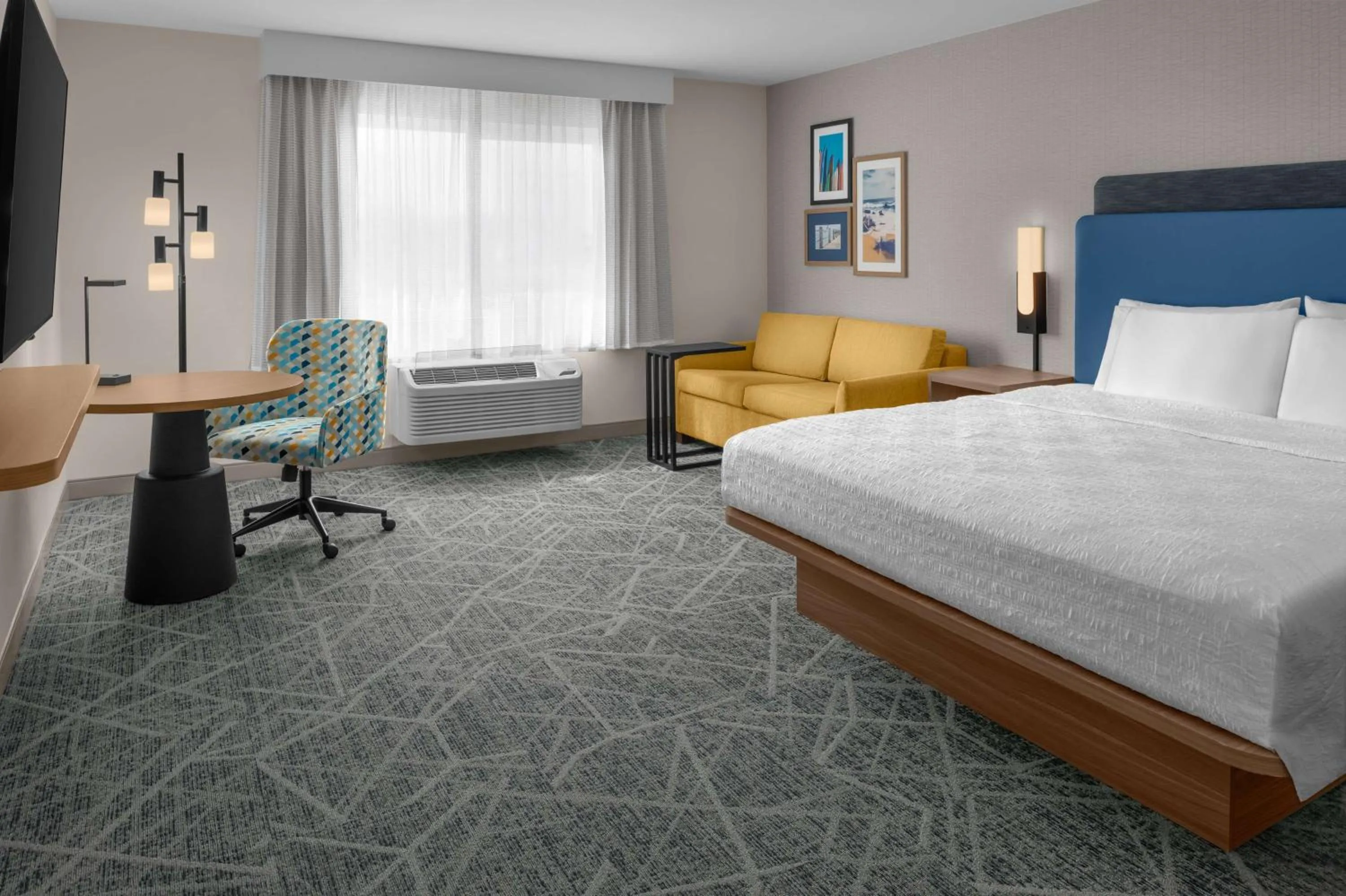 Bed in Hampton Inn by Hilton Costa Mesa Newport Beach