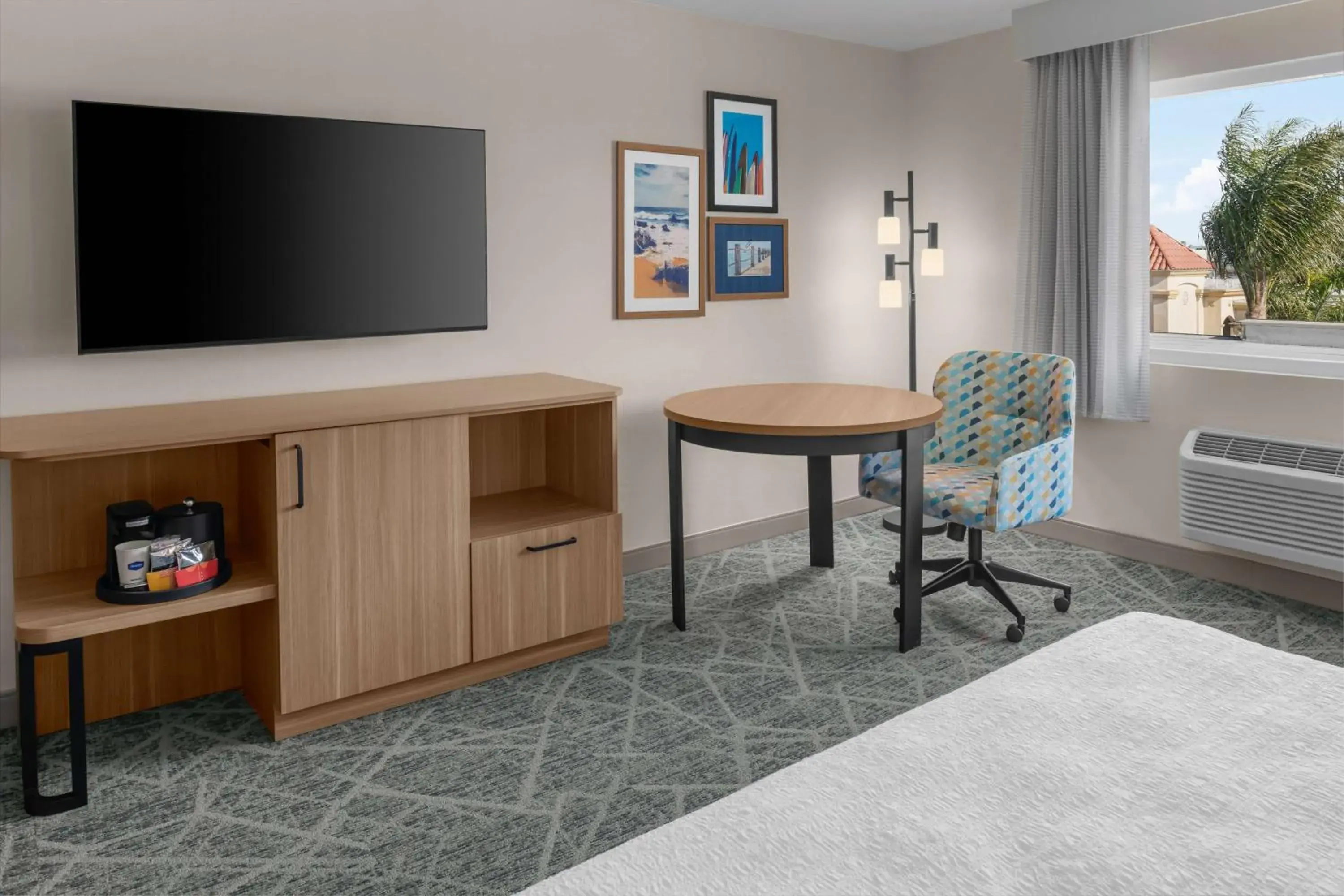 King Studio in Hampton Inn by Hilton Costa Mesa Newport Beach King Studio in Hampton Inn by Hilton Costa Mesa Newport Beach