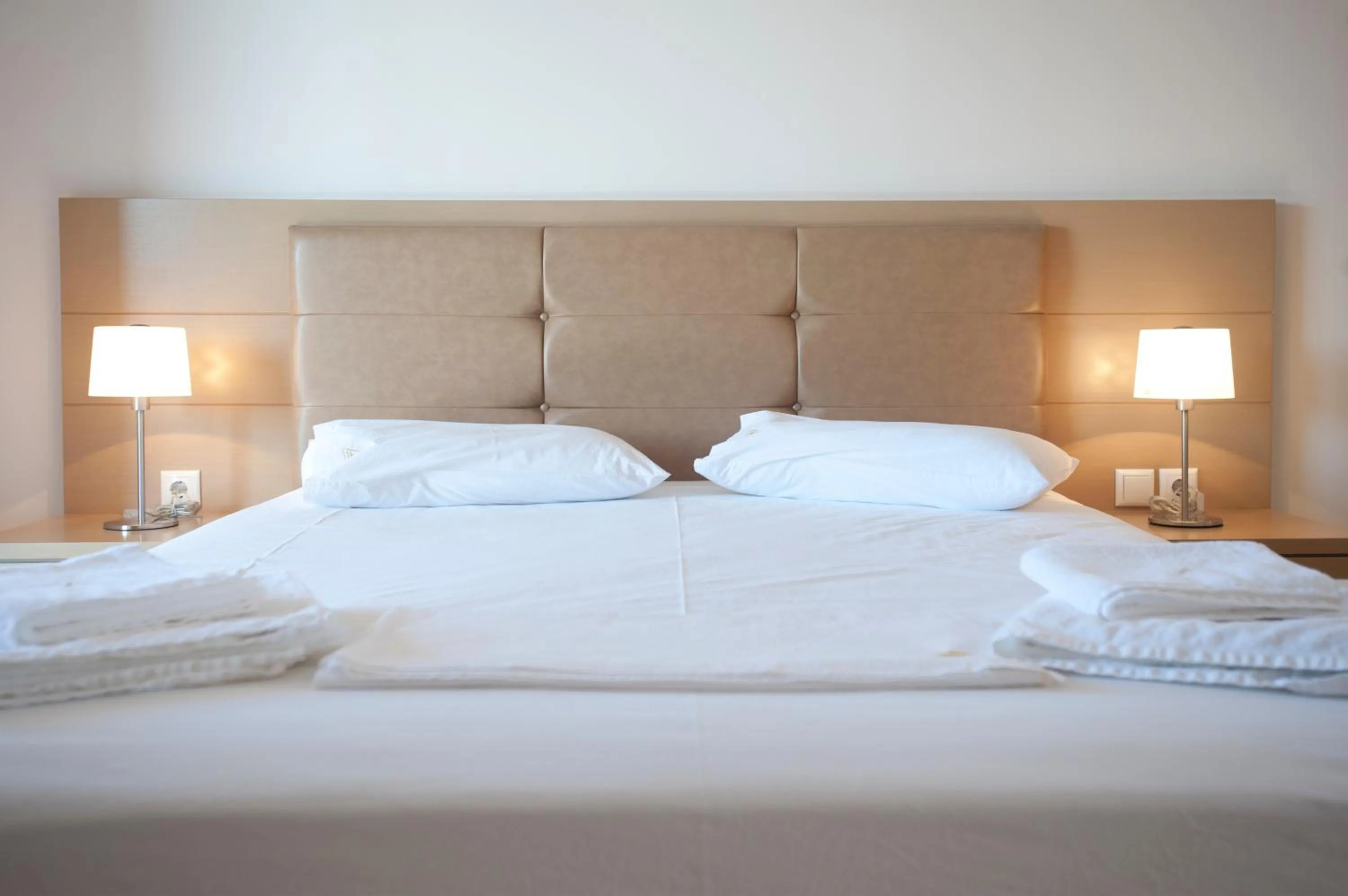 Property building, Bed in Georgio Seaside Hotel